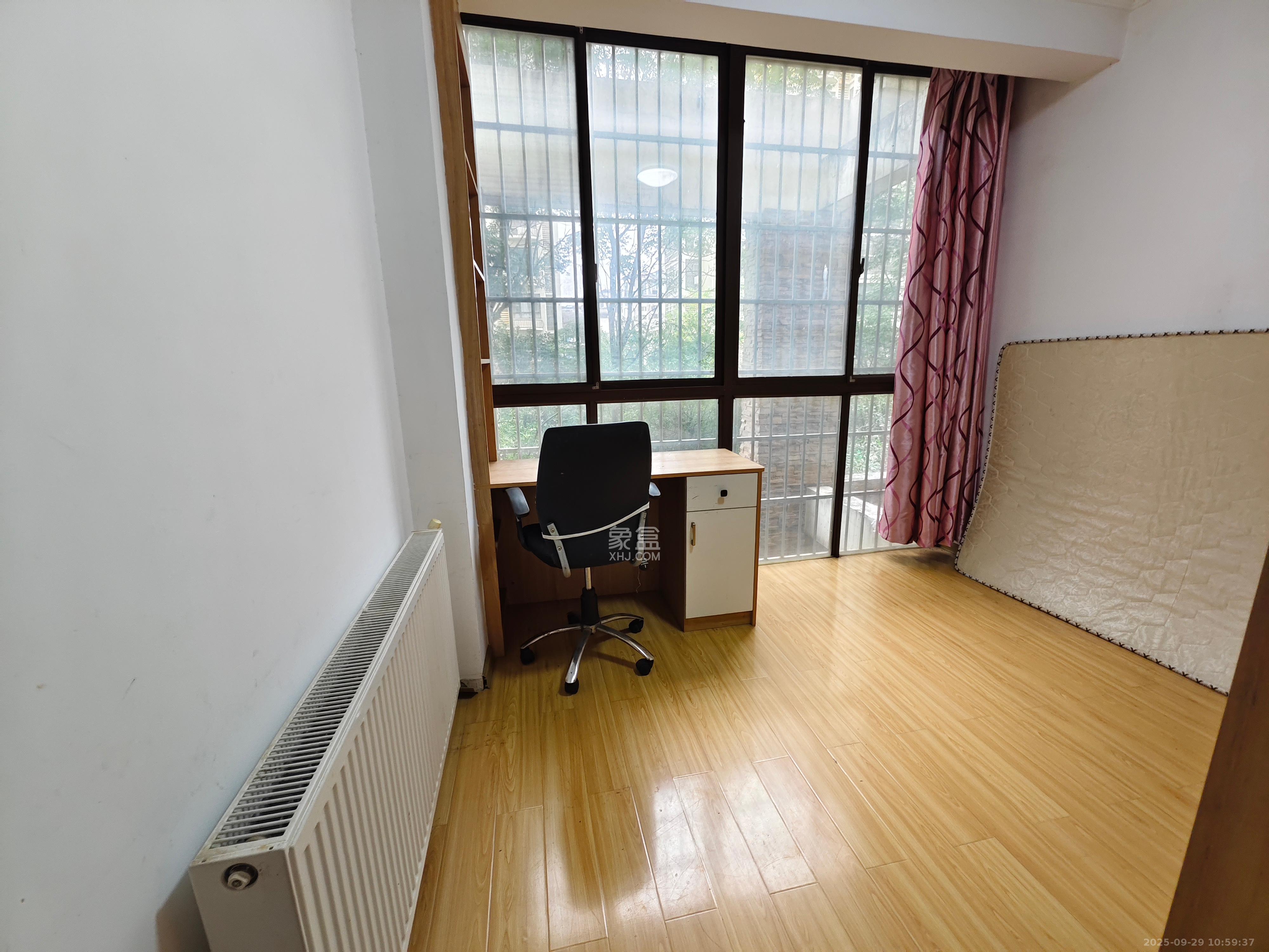 金房奥斯卡  3室2厅2卫    2500.0元/月室内图