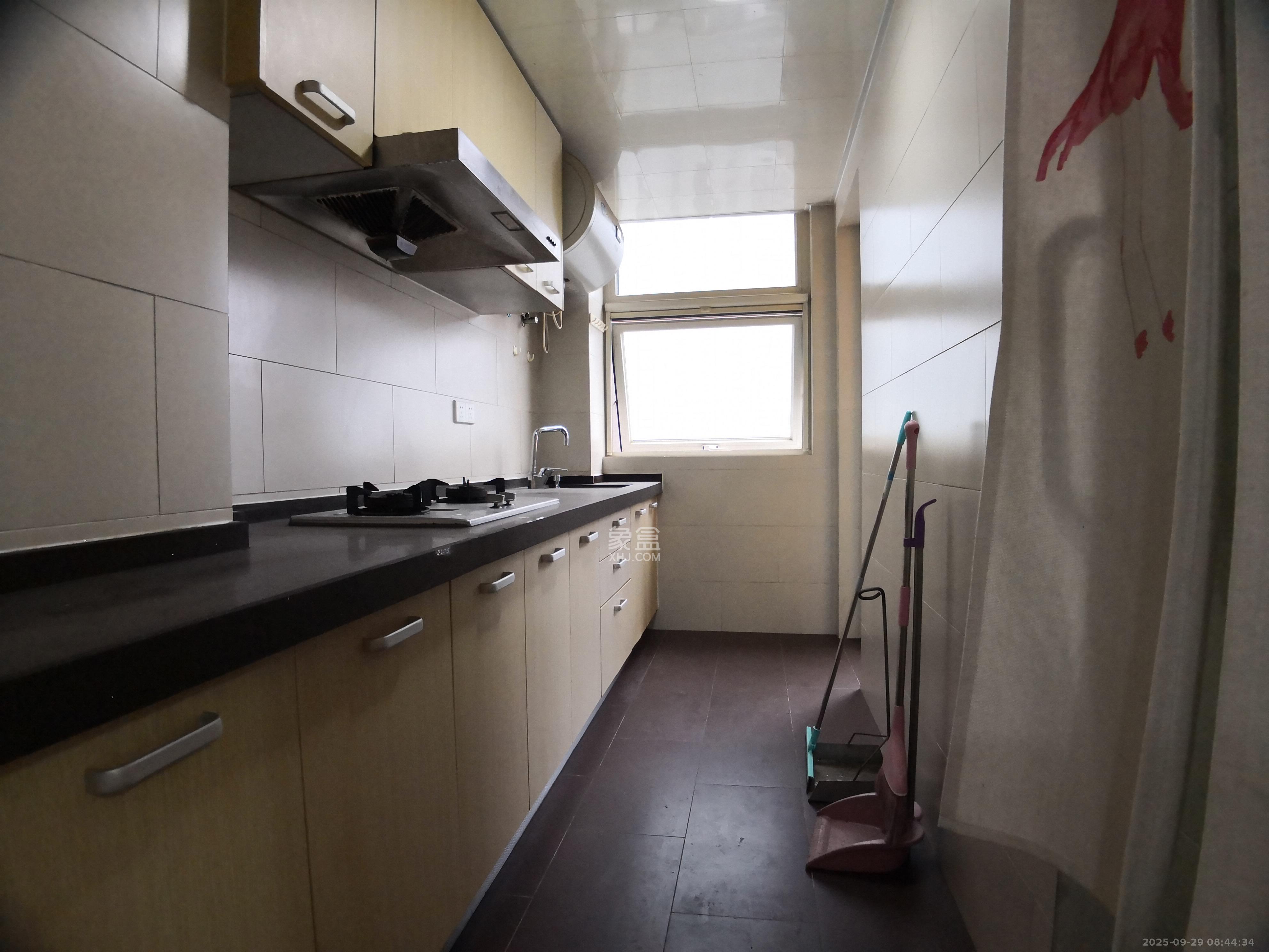 北辰三角洲E5区 3室2厅1卫 2800.0元/月 北辰三角洲E5区 3室2厅1卫 2800.0元/月室内图