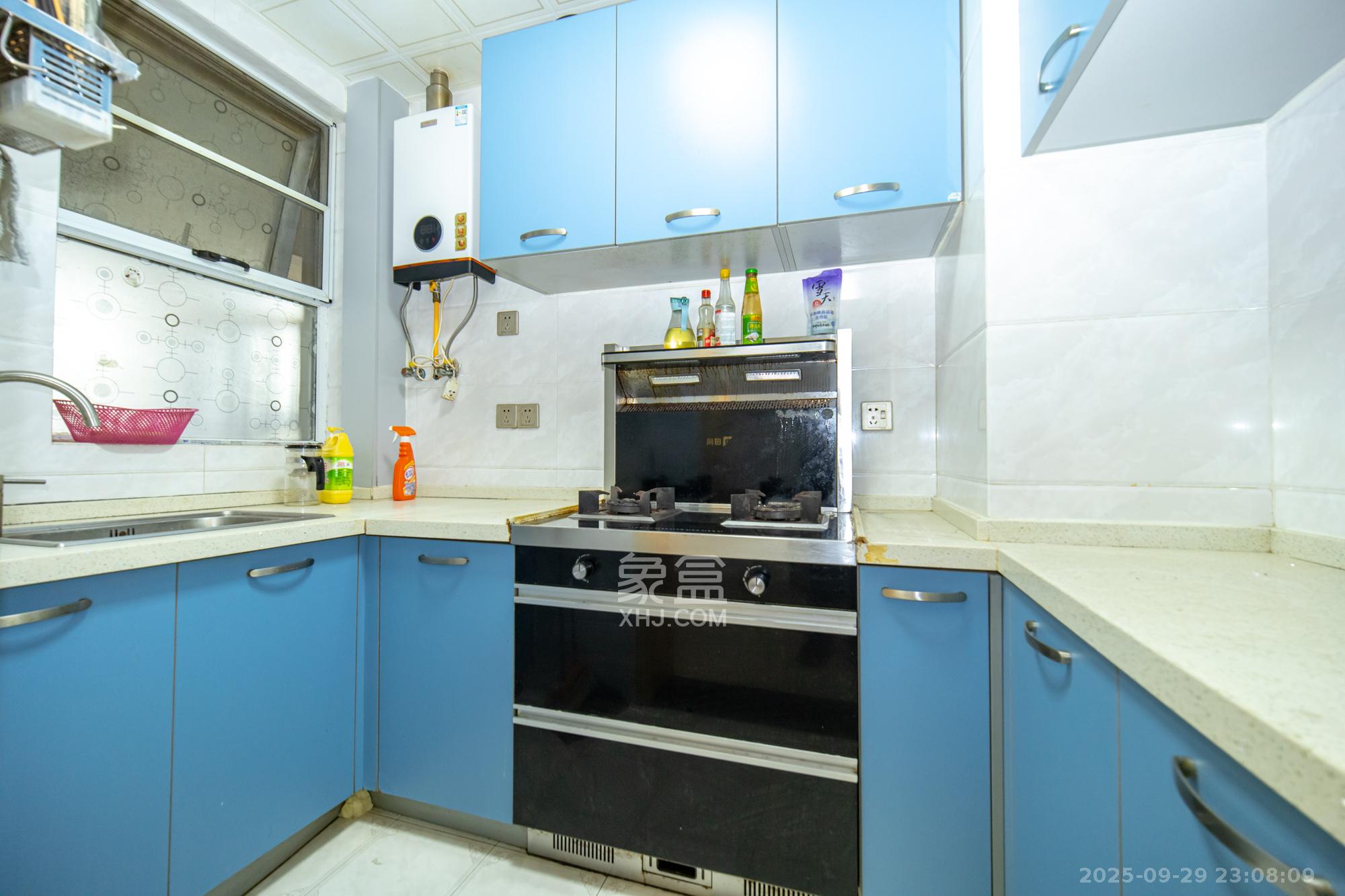 金科时代中心 3室2厅1卫 55.8万 金科时代中心 3室2厅1卫 55.8万厨房