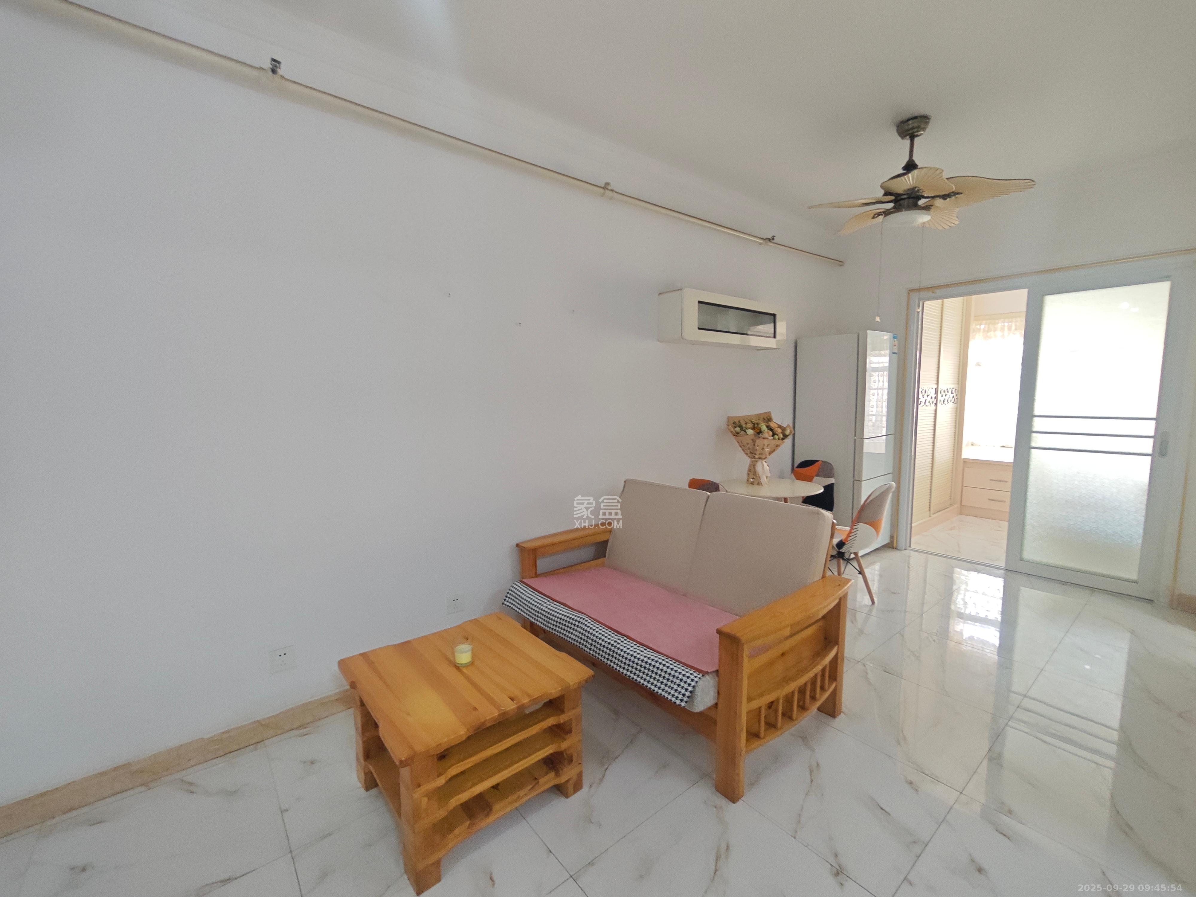 金房奥斯卡 1室1厅1卫 1100.0元/月 金房奥斯卡 1室1厅1卫 1100.0元/月室内图