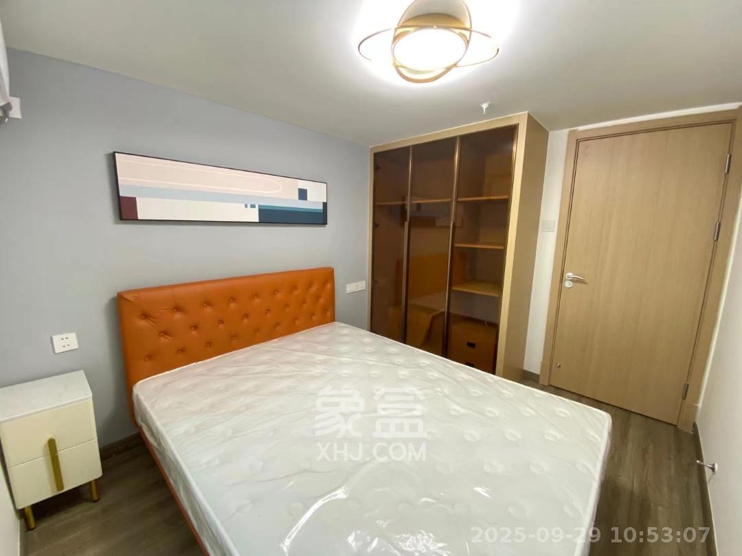 卓越浅水湾  1室0厅0卫    2500.0元/月 卓越浅水湾  1室0厅0卫    2500.0元/月室内图