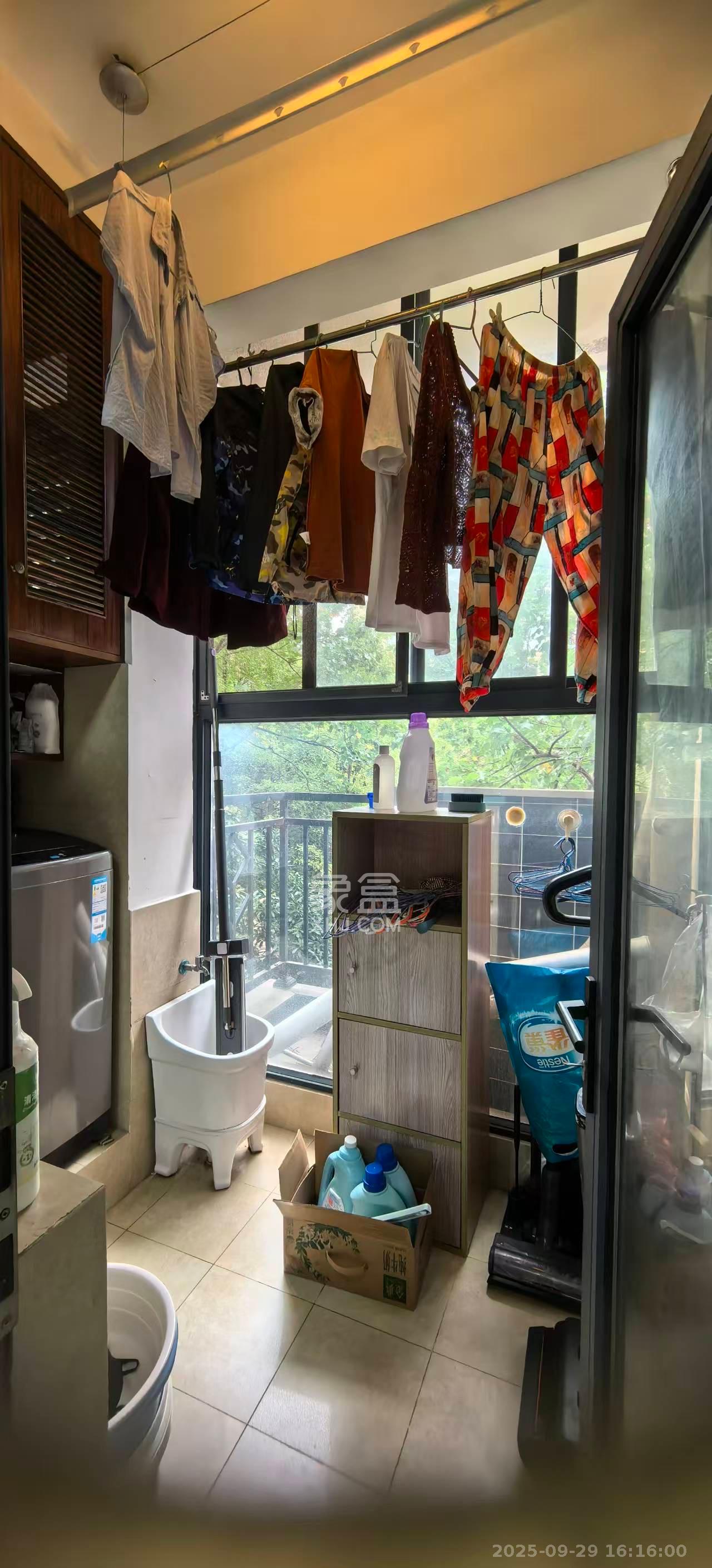 中建芙蓉和苑 4室2厅2卫 6000.0元/月 中建芙蓉和苑 4室2厅2卫 6000.0元/月室内图