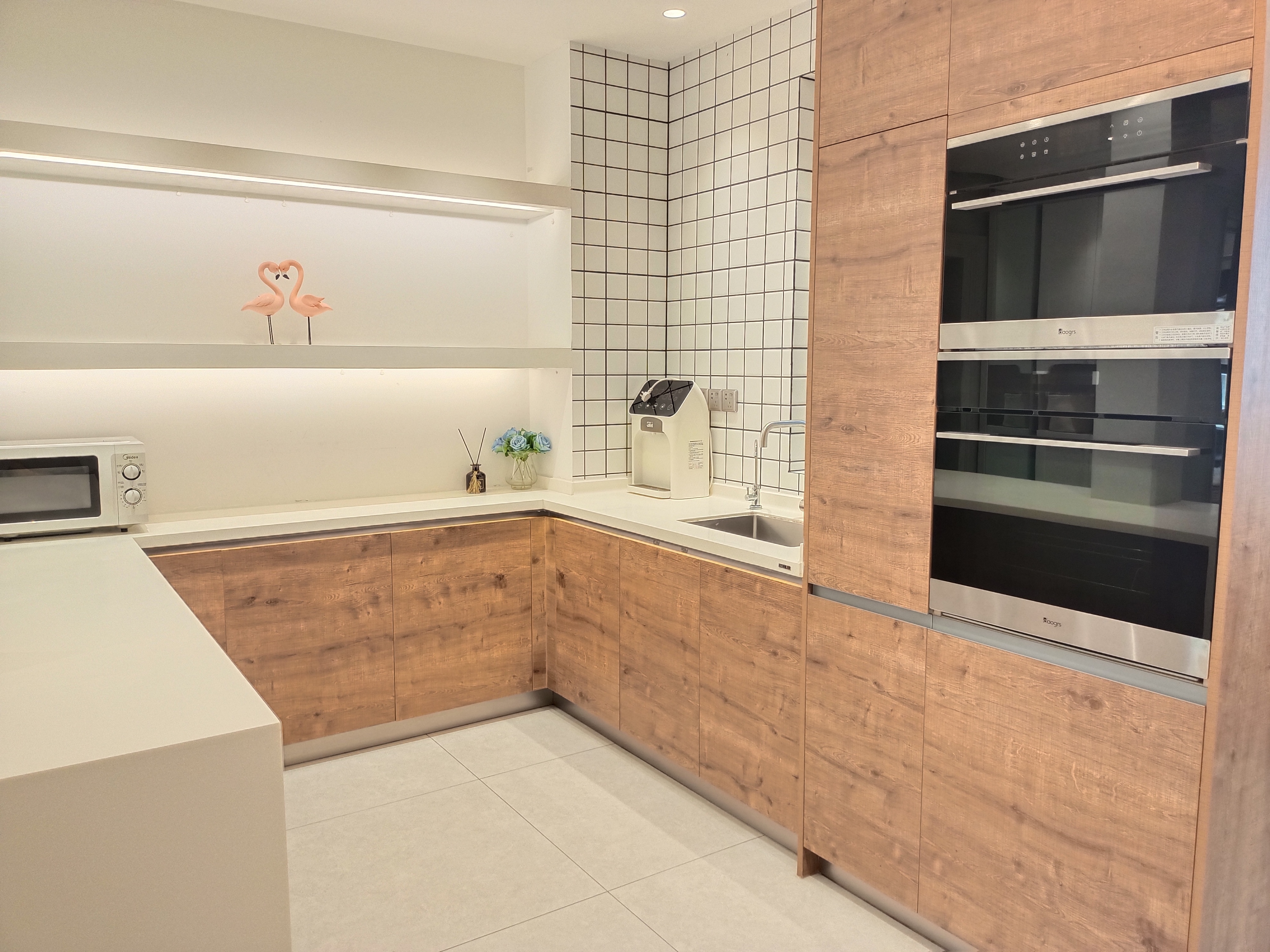 国兴城（A区）  3室2厅2卫    6500.0元/月室内图