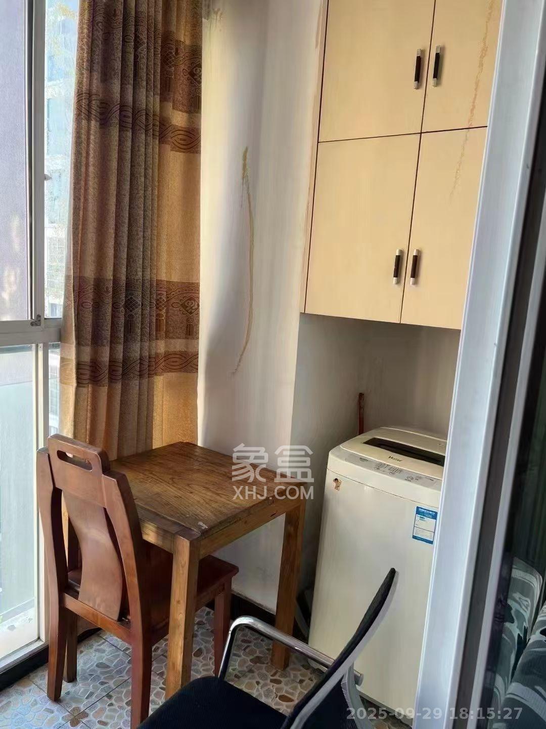 恒丰天湘华庭  1室1厅1卫    1800.0元/月室内图