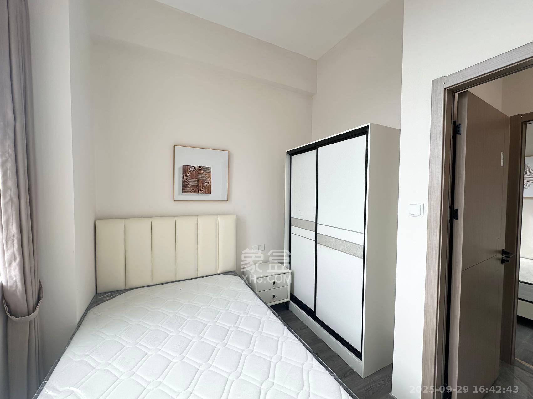 诺德滨江逸园(中铁逸园) 1室1厅1卫 2800.0元/月 诺德滨江逸园(中铁逸园) 1室1厅1卫 2800.0元/月室内图