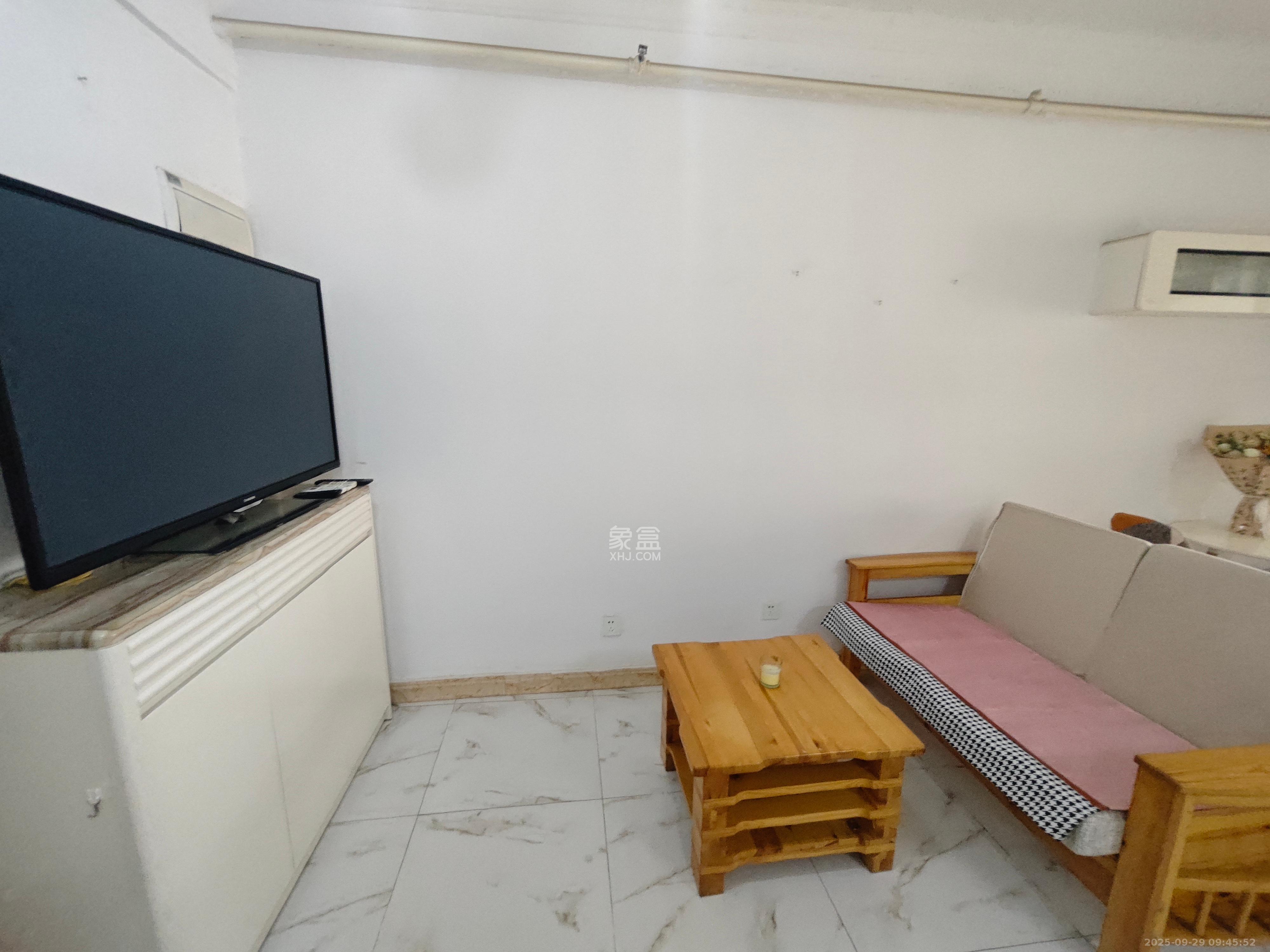 金房奥斯卡 1室1厅1卫 1100.0元/月 金房奥斯卡 1室1厅1卫 1100.0元/月室内图