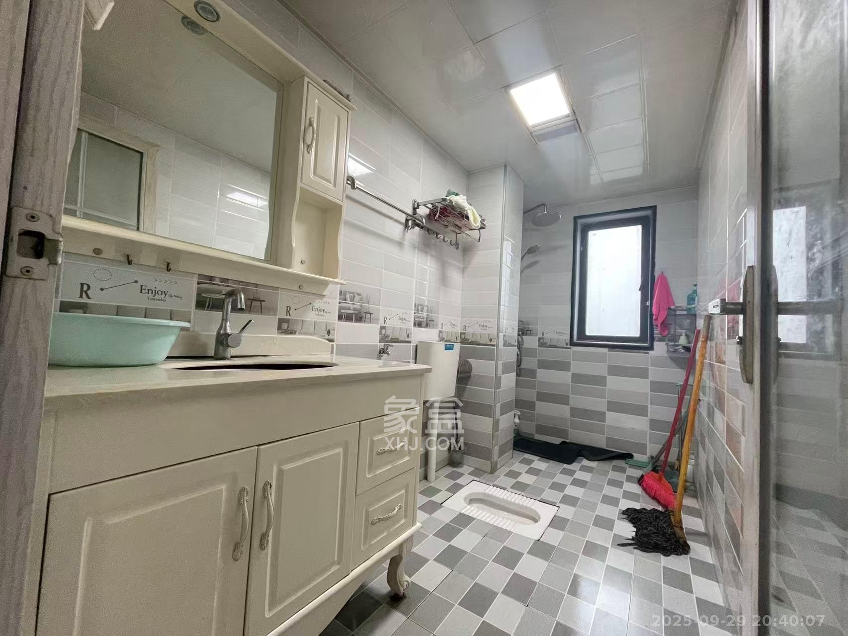 合能枫丹丽舍(柏悦名苑) 3室2厅2卫 2800.0元/月 合能枫丹丽舍(柏悦名苑) 3室2厅2卫 2800.0元/月室内图