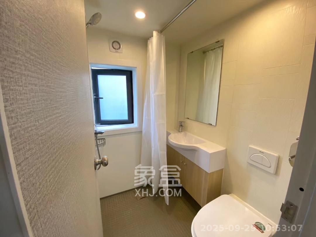 卓越浅水湾  1室0厅0卫    2500.0元/月 卓越浅水湾  1室0厅0卫    2500.0元/月室内图