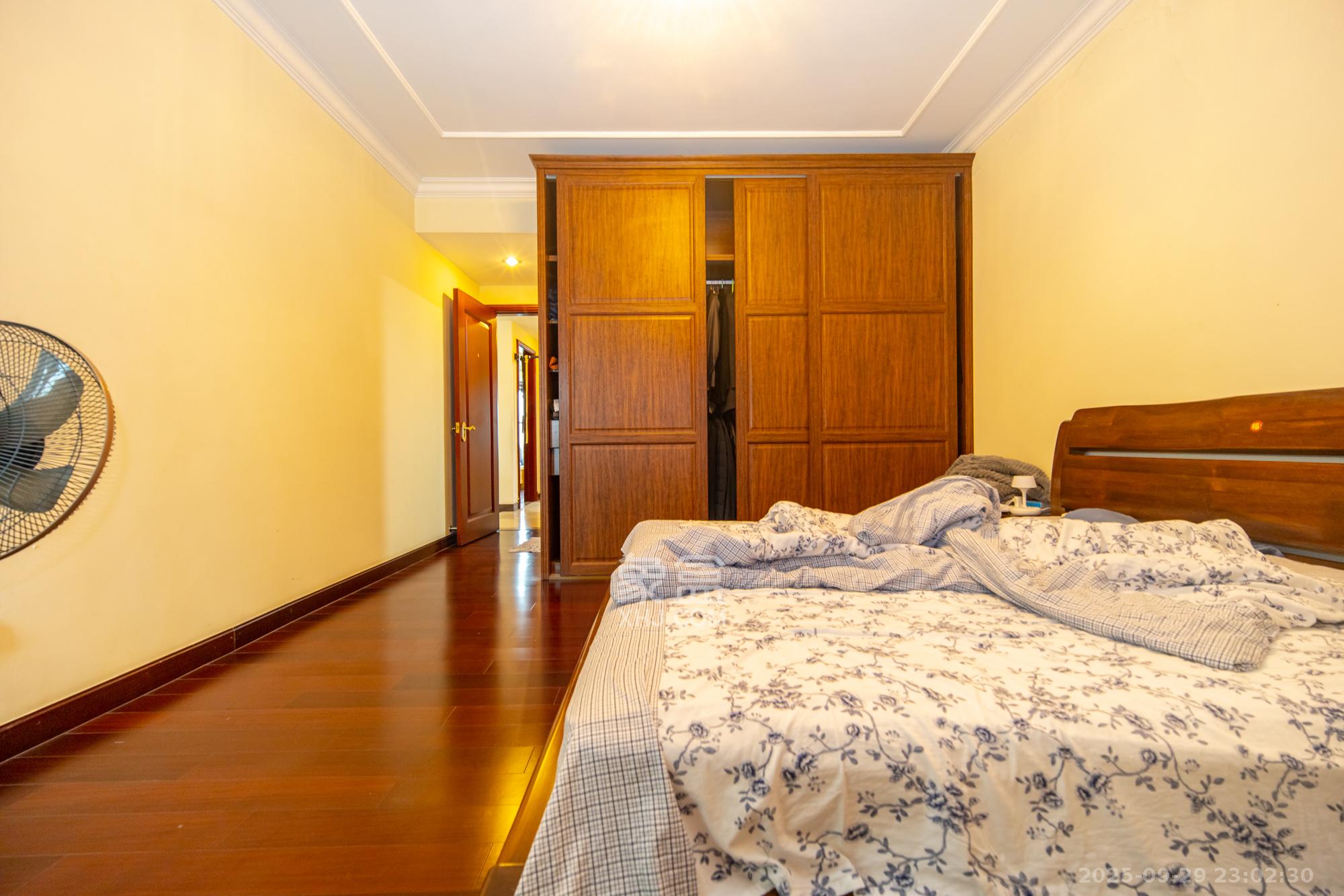 恒大雅苑 3室2厅2卫 106.0万 恒大雅苑 3室2厅2卫 106.0万卧室