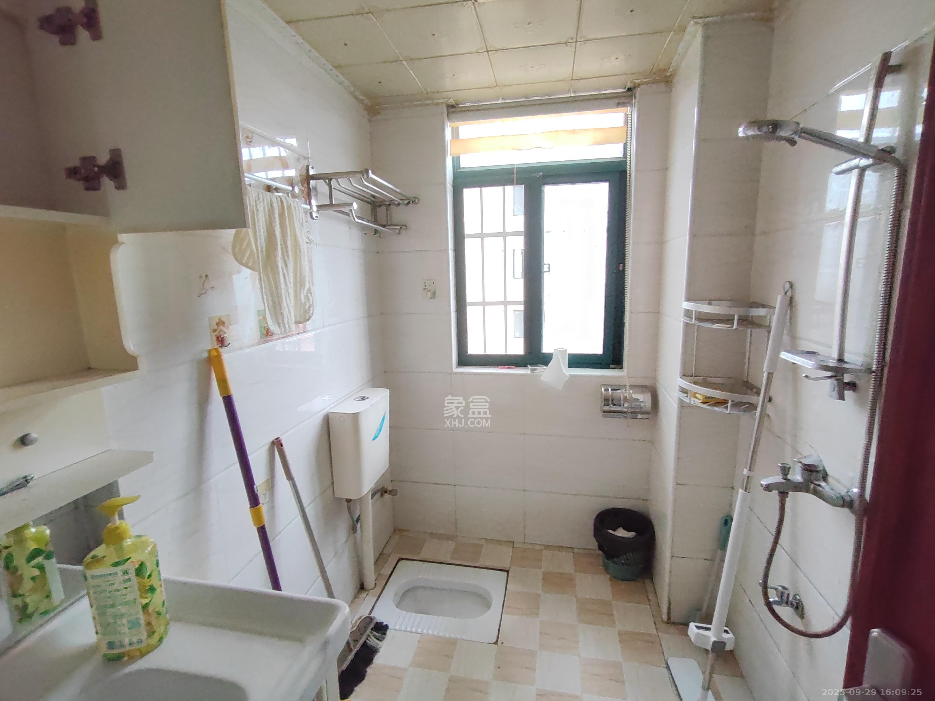 洋湖时代  4室0厅0卫    2800.0元/月 洋湖时代  4室0厅0卫    2800.0元/月室内图