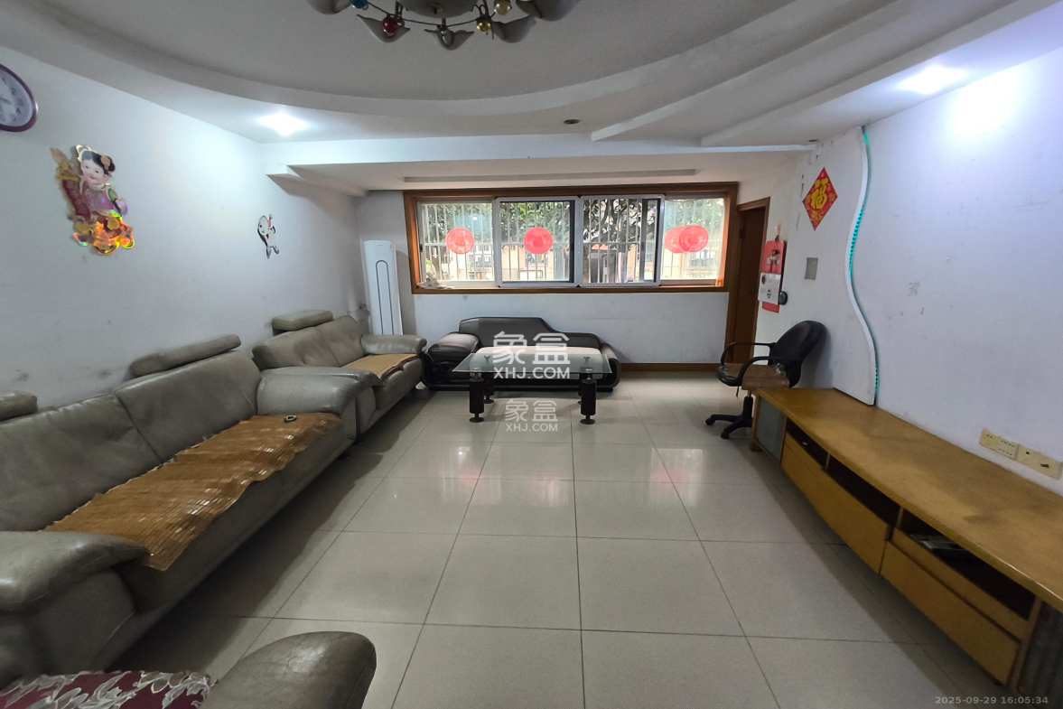 湘计花园  3室1厅1卫    2800.0元/月 湘计花园  3室1厅1卫    2800.0元/月室内图