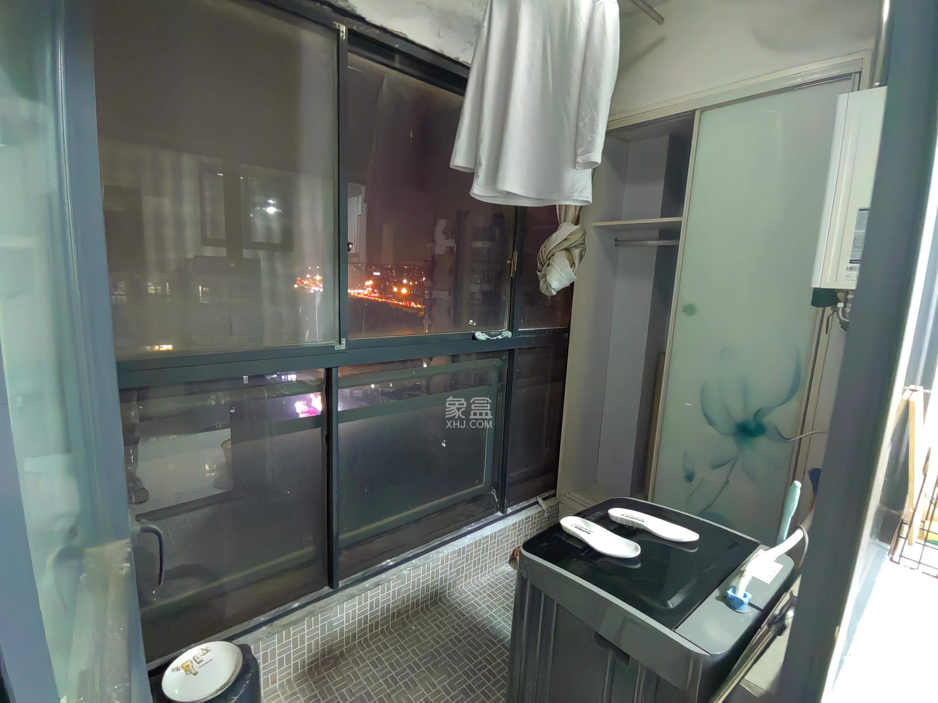 中信城市广场(中信新城一期) 1室0厅0卫 1000.0元/月 中信城市广场(中信新城一期) 1室0厅0卫 1000.0元/月室内图