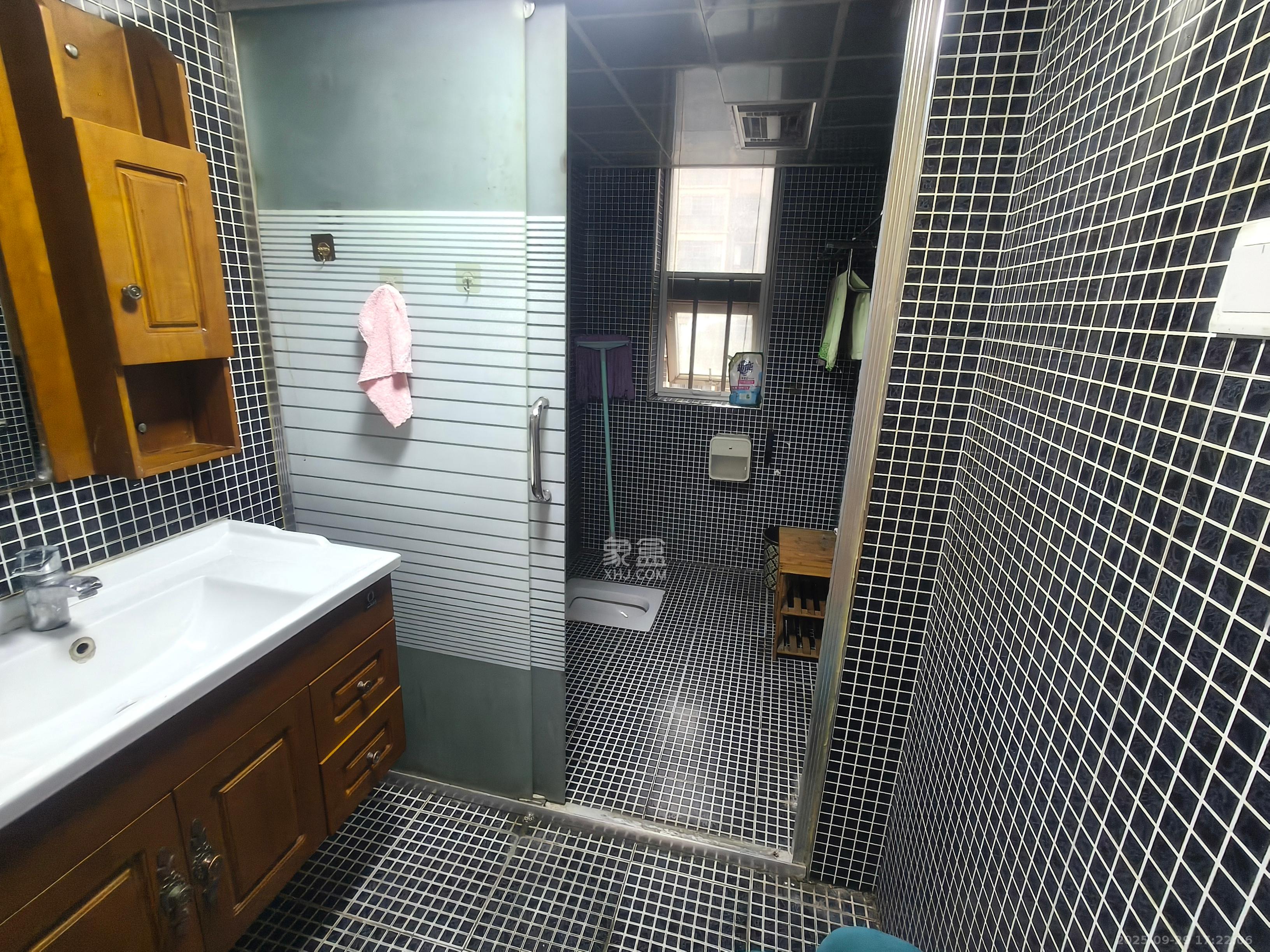 森林公园壹号(森林雅苑) 1室2厅1卫 1800.0元/月 森林公园壹号(森林雅苑) 1室2厅1卫 1800.0元/月室内图