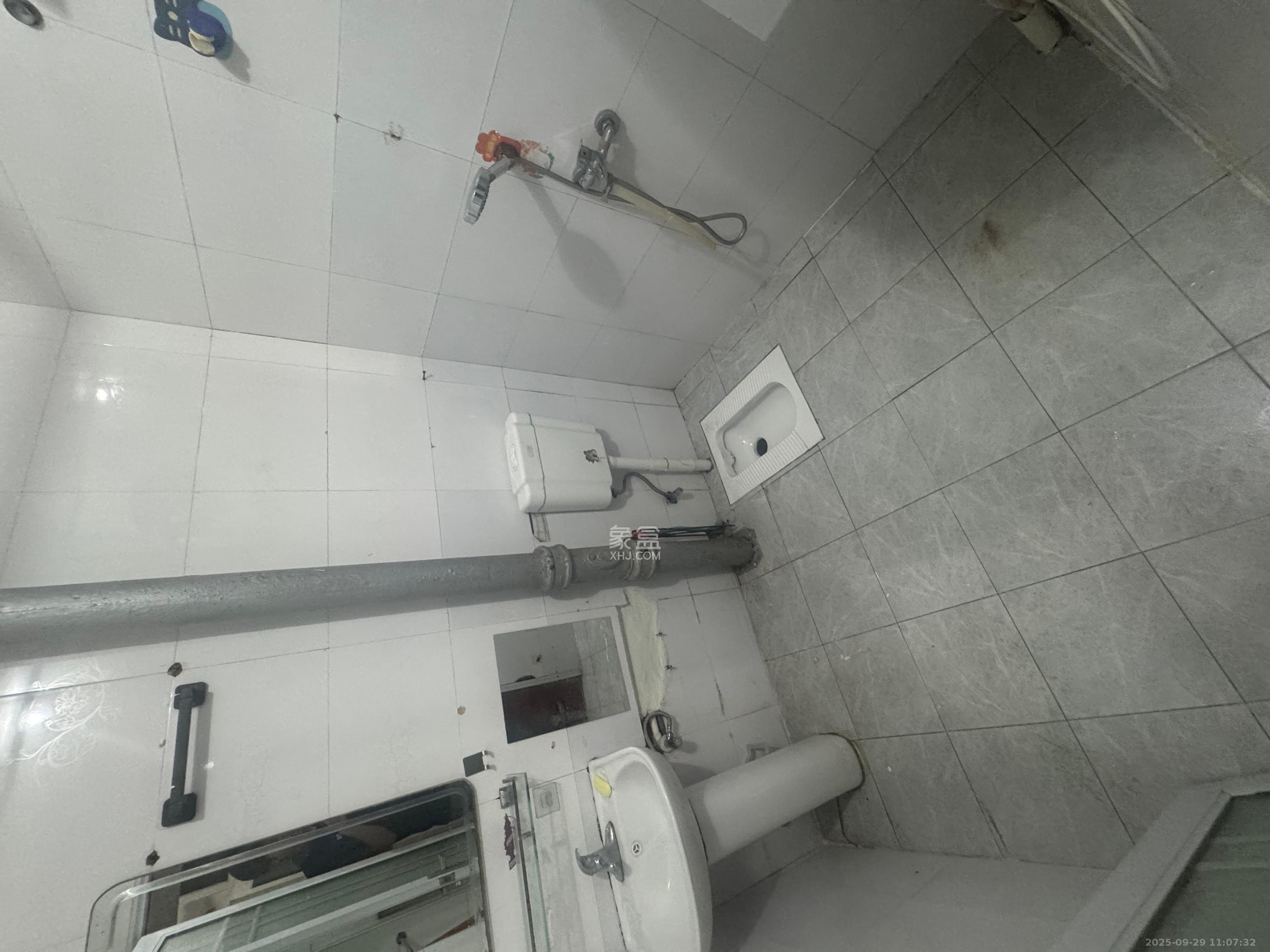 物资厅宿舍(五一大道) 1室0厅0卫 2200.0元/月 物资厅宿舍(五一大道) 1室0厅0卫 2200.0元/月室内图