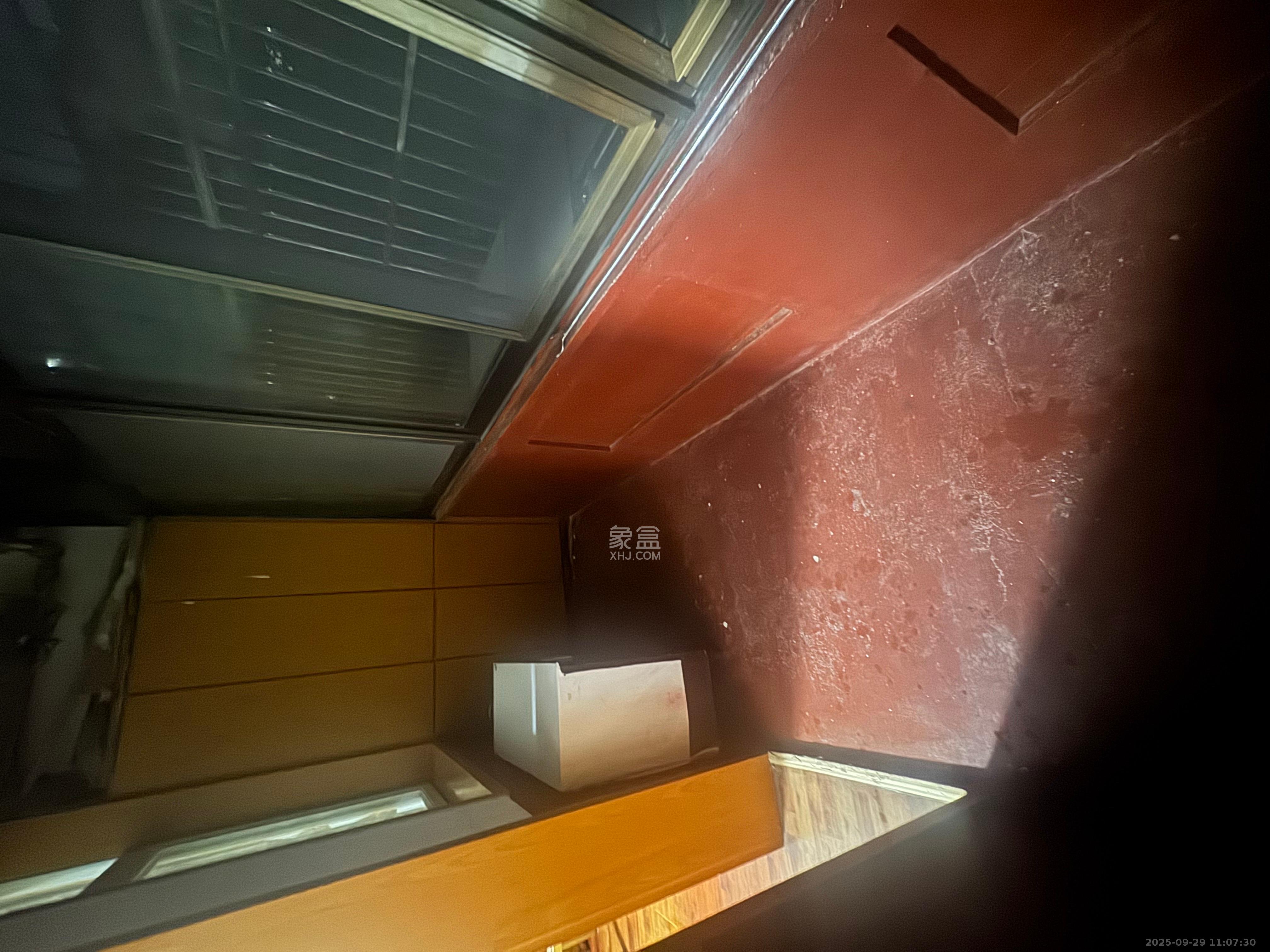 物资厅宿舍(五一大道) 1室0厅0卫 2200.0元/月 物资厅宿舍(五一大道) 1室0厅0卫 2200.0元/月室内图