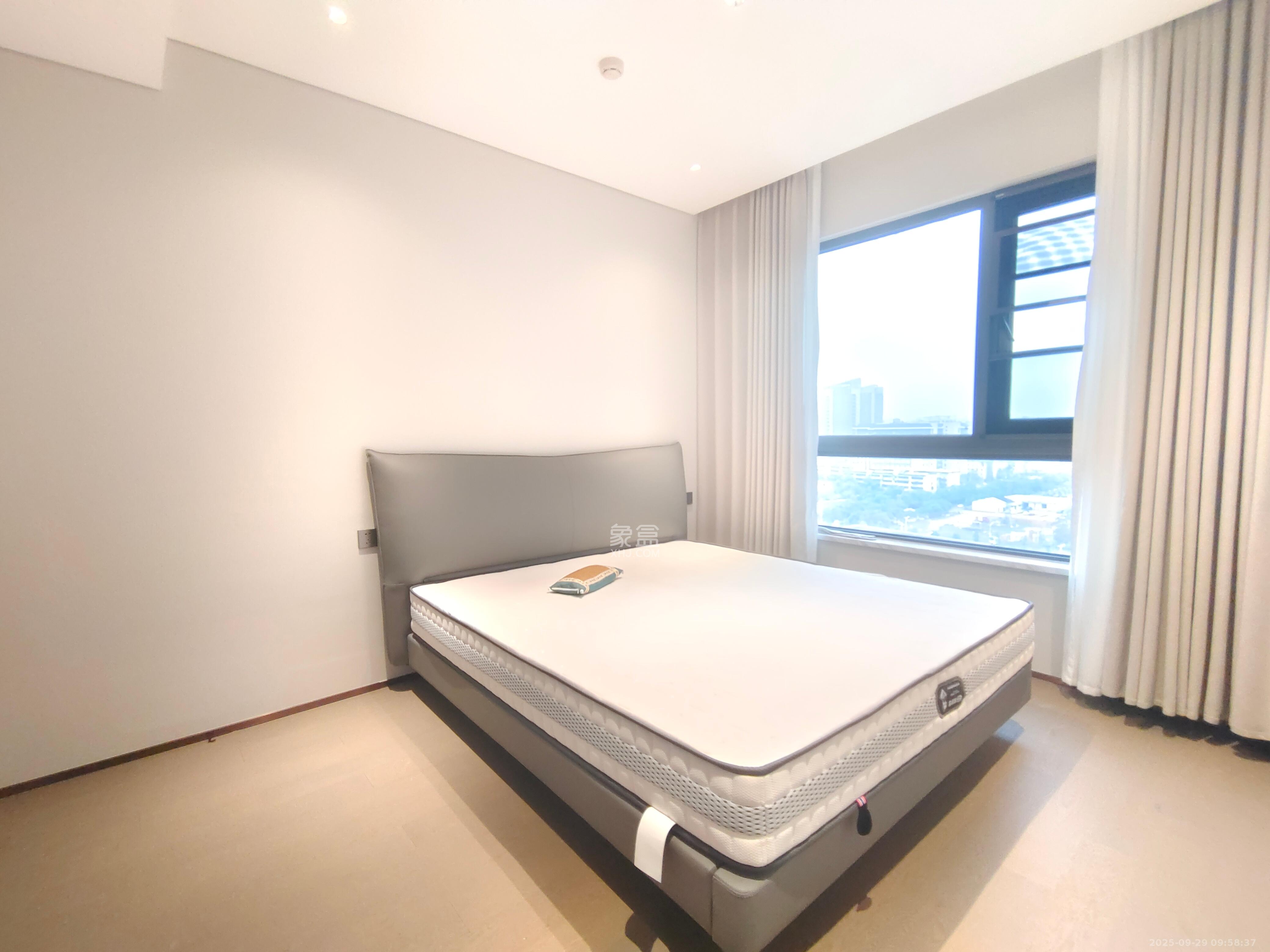 长沙悦府(华润万象城) 4室2厅2卫 14500.0元/月 长沙悦府(华润万象城) 4室2厅2卫 14500.0元/月室内图