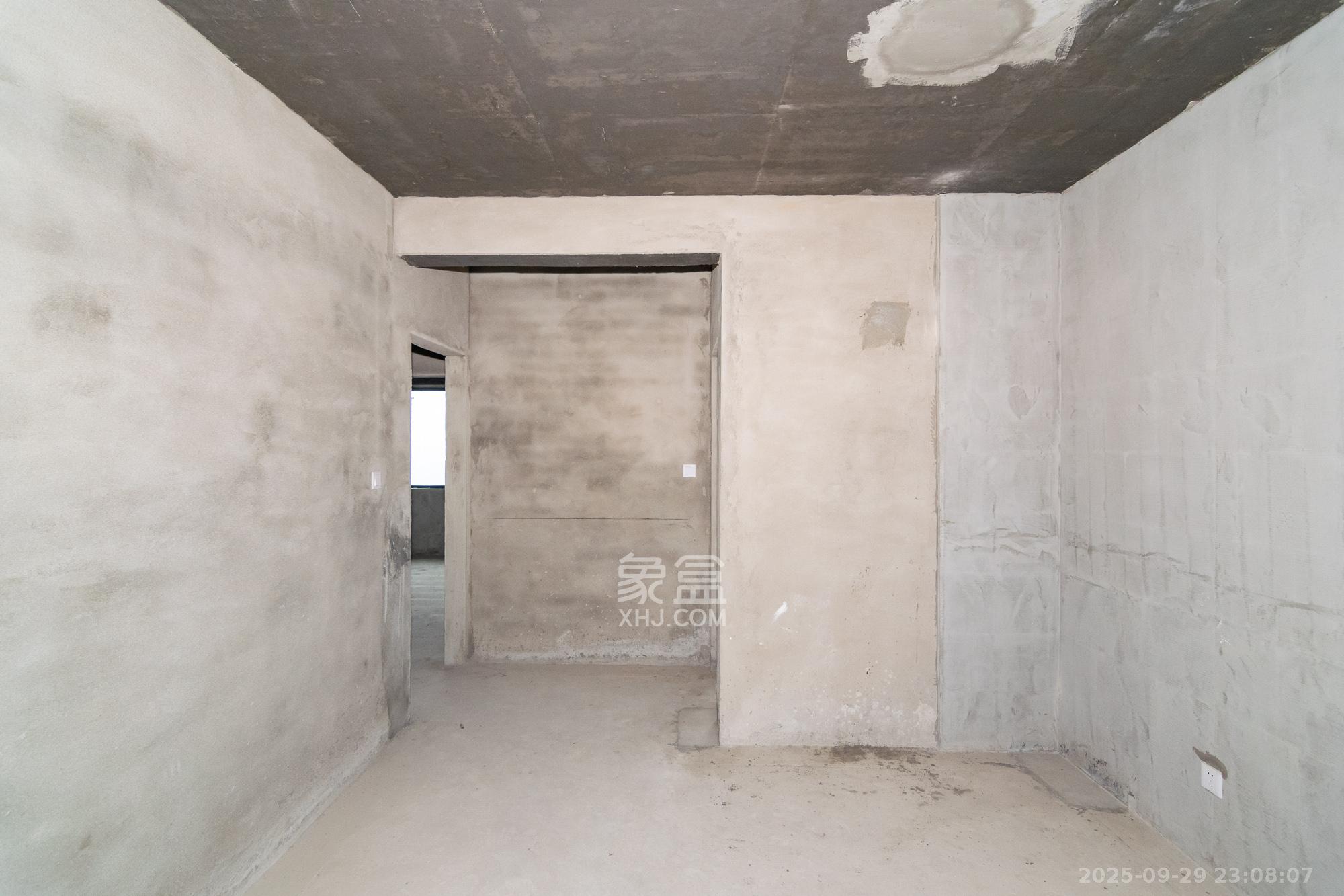 澳海谷山府 3室2厅1卫 70.0万 澳海谷山府 3室2厅1卫 70.0万卧室