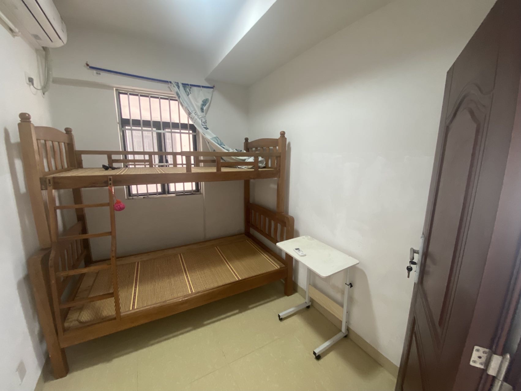 凤翔花园（A区）  2室2厅1卫   1700.00元/月室内图