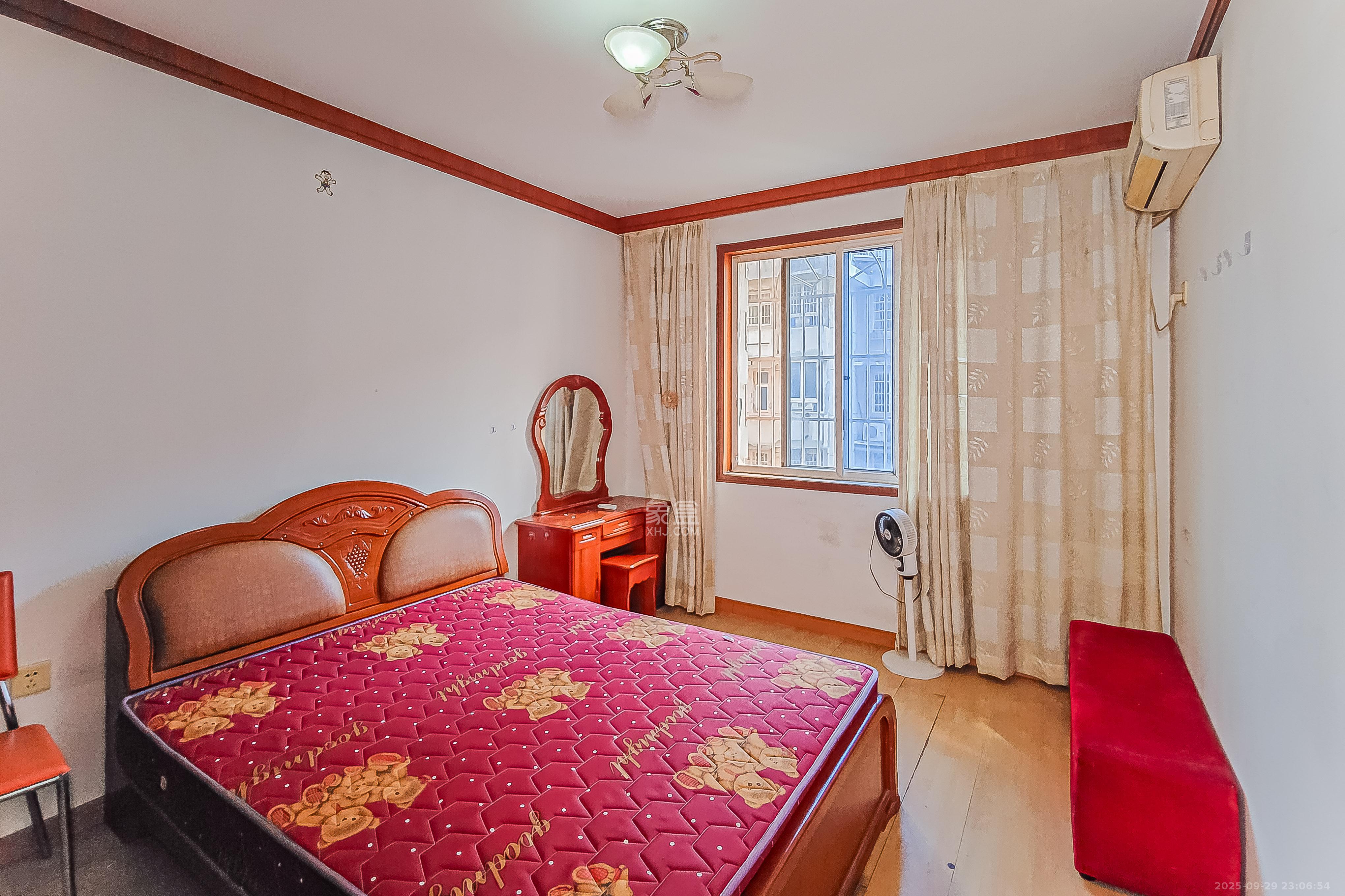 广厦新村 2室1厅1卫 35.0万 广厦新村 2室1厅1卫 35.0万卧室