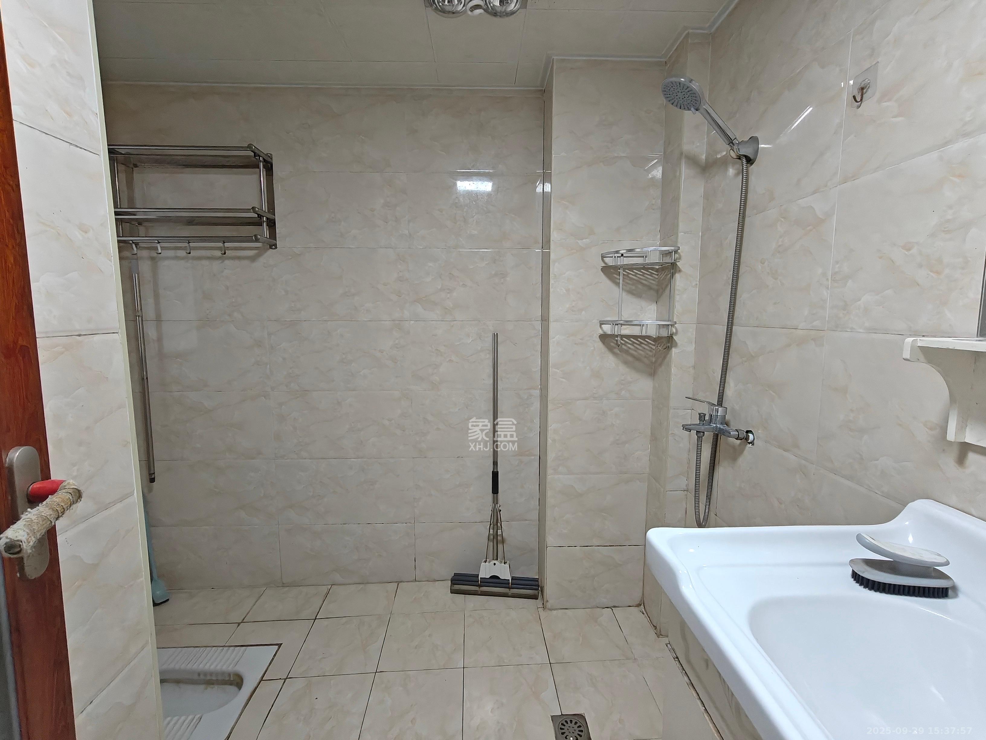 筑梦星园  3室2厅1卫    1700.0元/月室内图