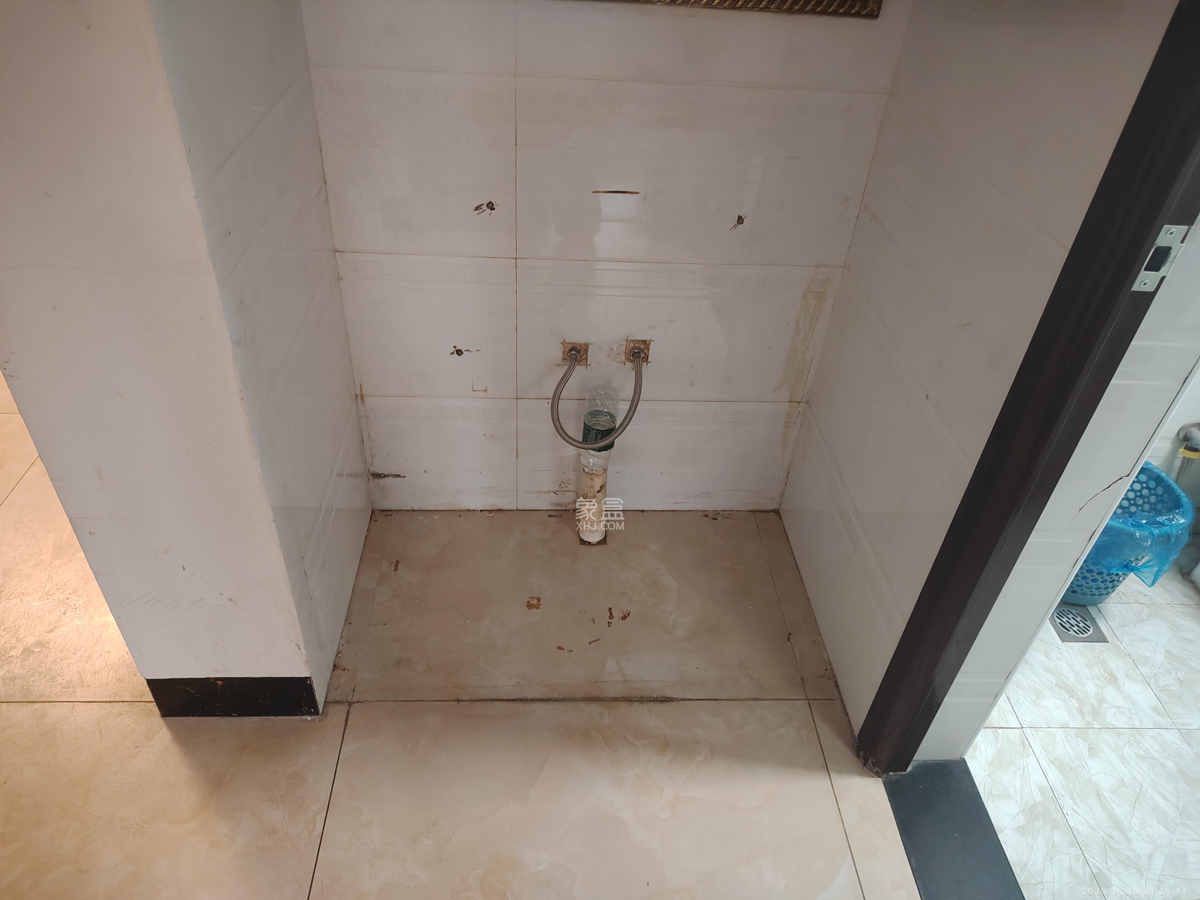 谷山乐园三期 3室2厅1卫 1900.0元/月 谷山乐园三期 3室2厅1卫 1900.0元/月室内图