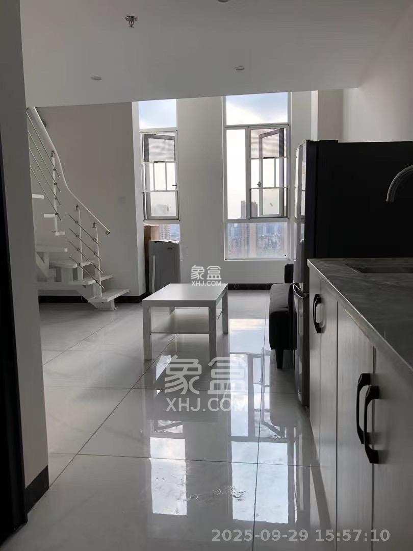 MOMA当代广场 1室1厅1卫 1400.0元/月 MOMA当代广场 1室1厅1卫 1400.0元/月室内图