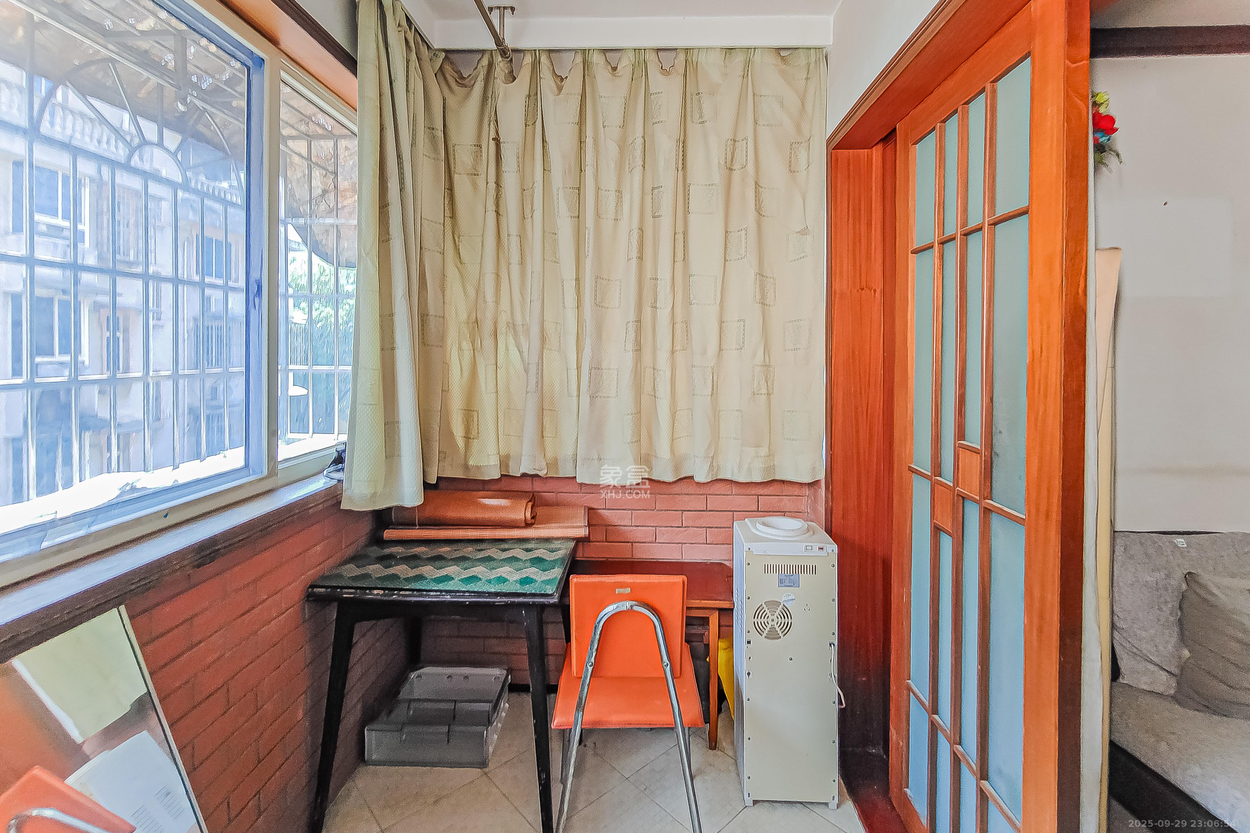 广厦新村  2室1厅1卫    35.0万阳台