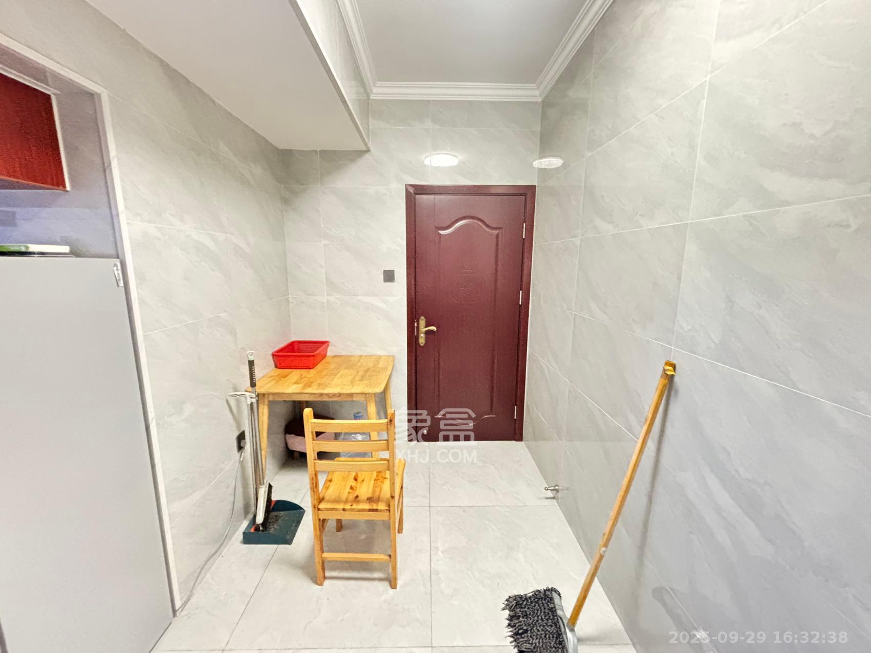 星城新宇川河苑 2室2厅1卫 1100.0元/月 星城新宇川河苑 2室2厅1卫 1100.0元/月室内图