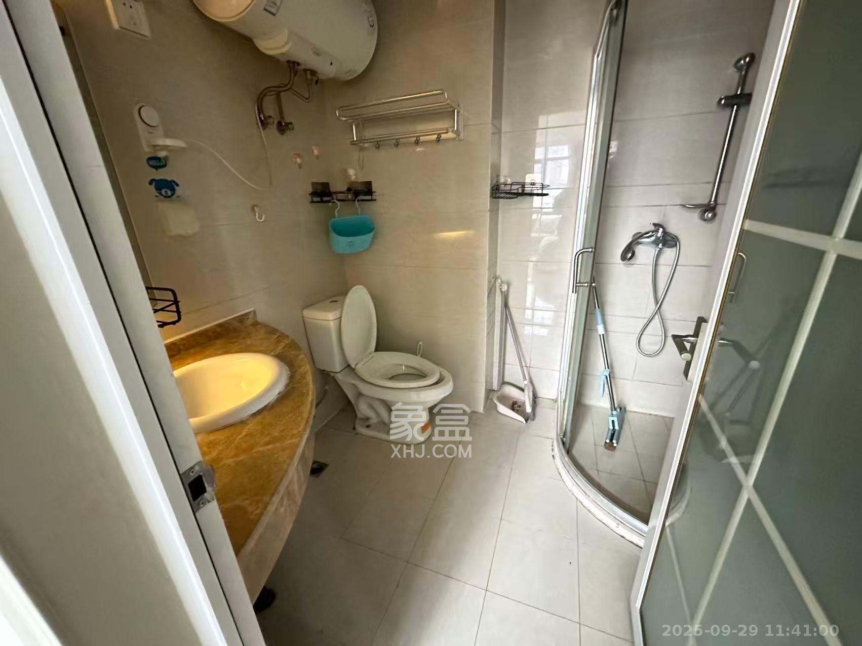 西子一间 2室1厅1卫 2200.0元/月 西子一间 2室1厅1卫 2200.0元/月室内图