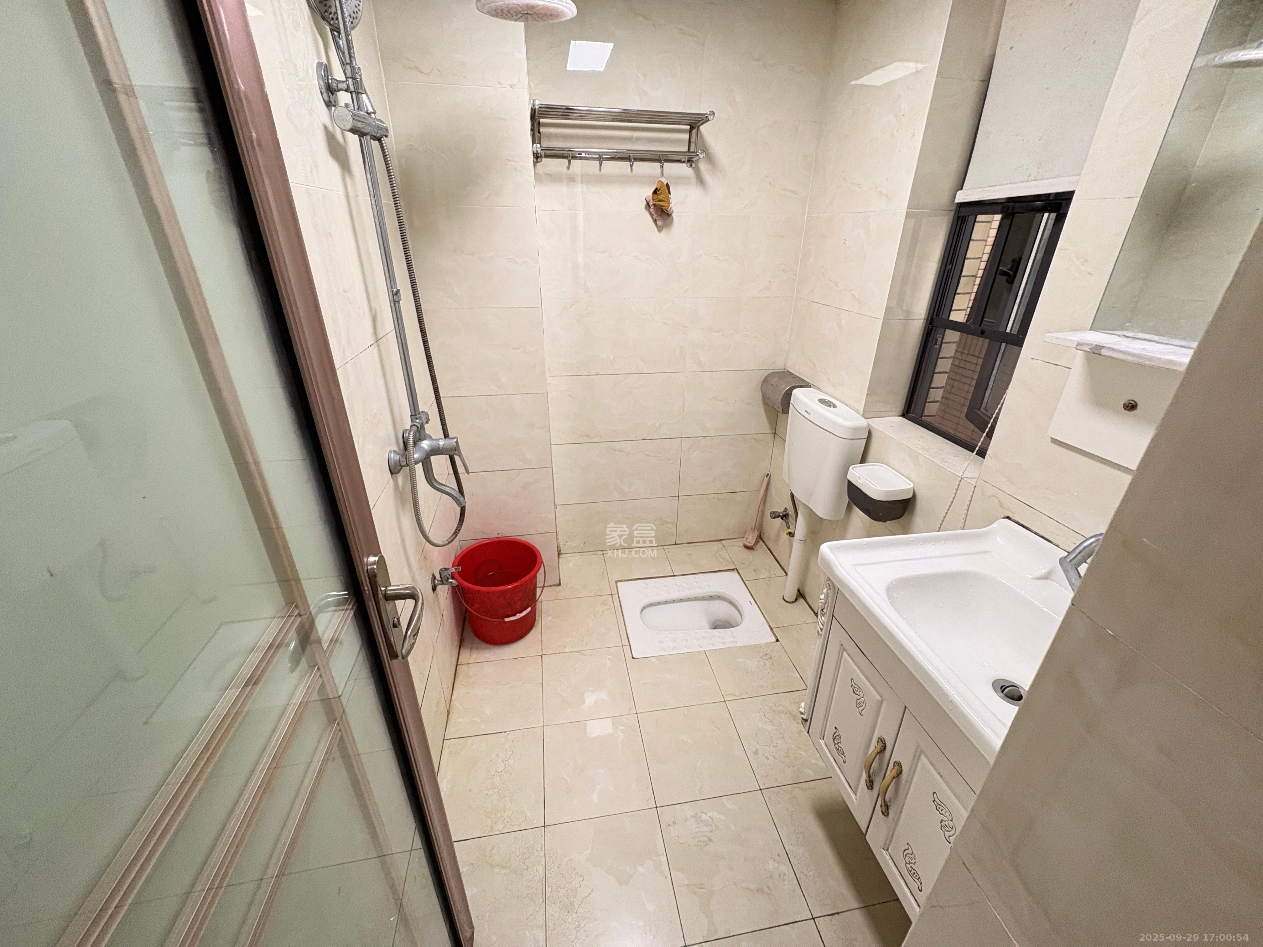 长盛岚庭 1室1厅1卫 1400.0元/月 长盛岚庭 1室1厅1卫 1400.0元/月室内图