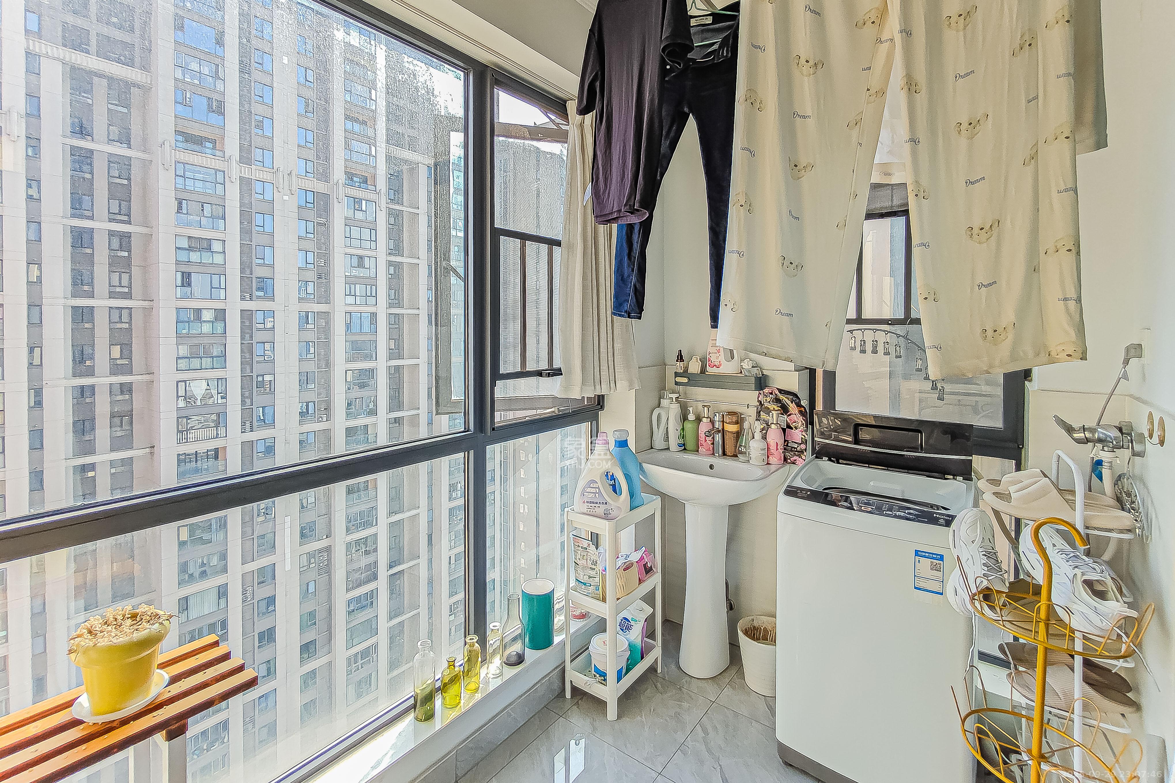 建发中央公园(建发美地) 3室2厅2卫 143.8万 建发中央公园(建发美地) 3室2厅2卫 143.8万阳台