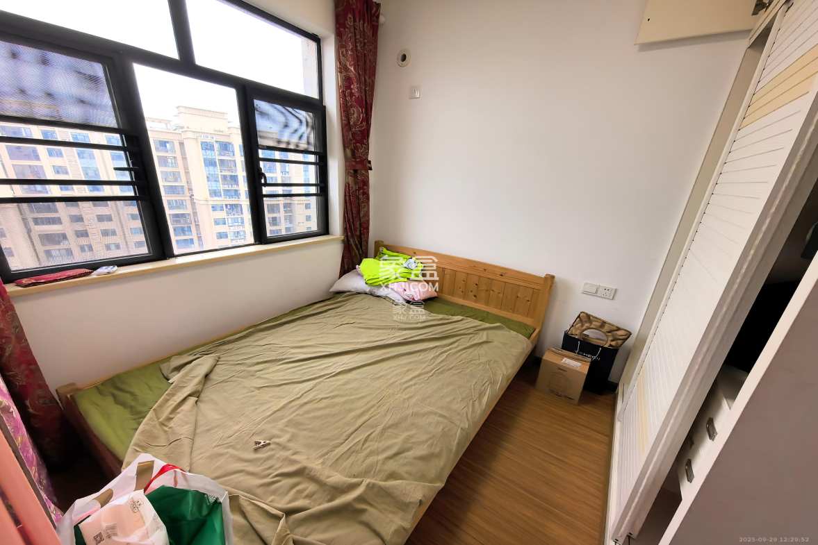 辉煌国际城二期 4室2厅2卫 3200.0元/月 辉煌国际城二期 4室2厅2卫 3200.0元/月室内图