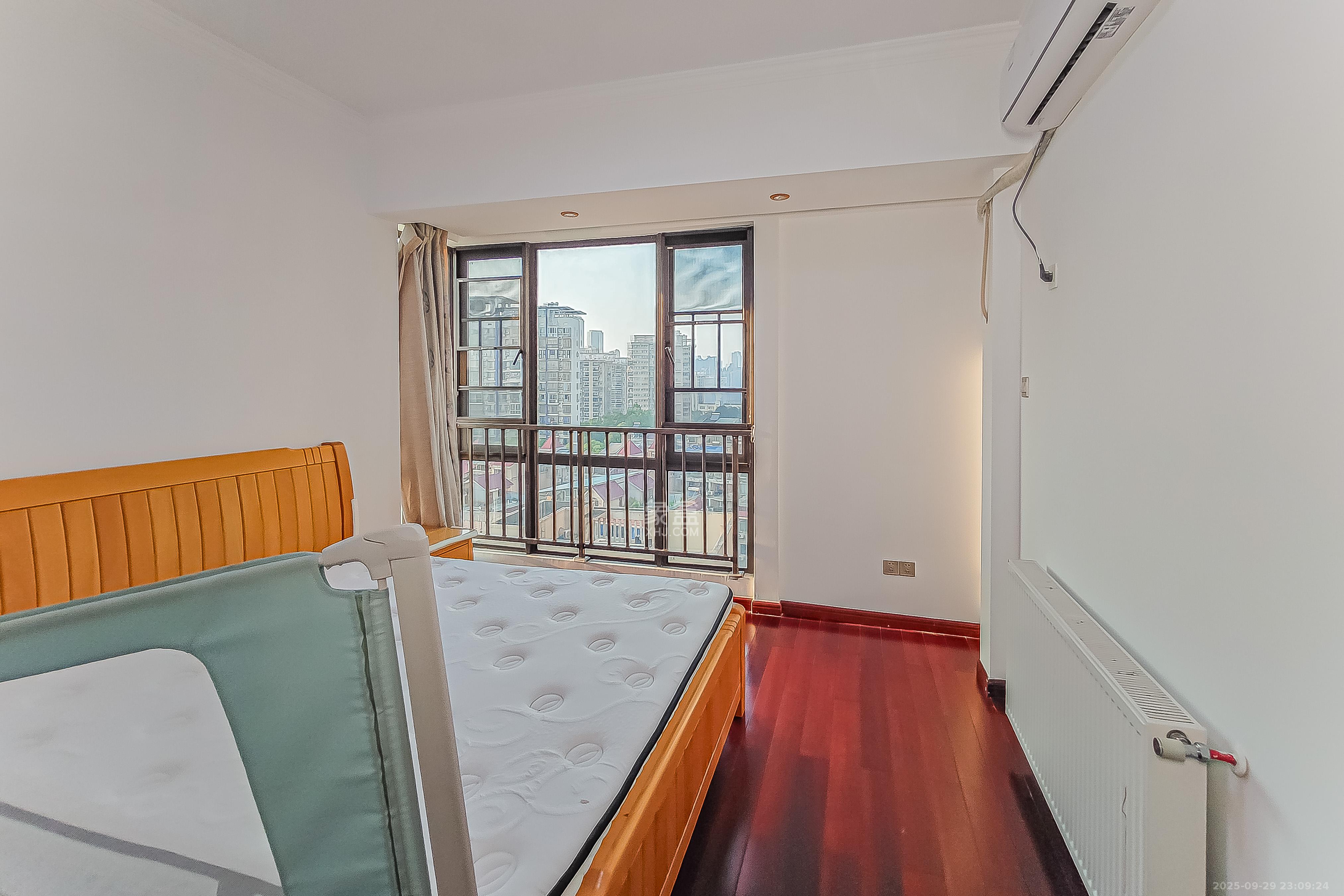 通用时代国际社区 3室2厅2卫 158.0万 通用时代国际社区 3室2厅2卫 158.0万卧室