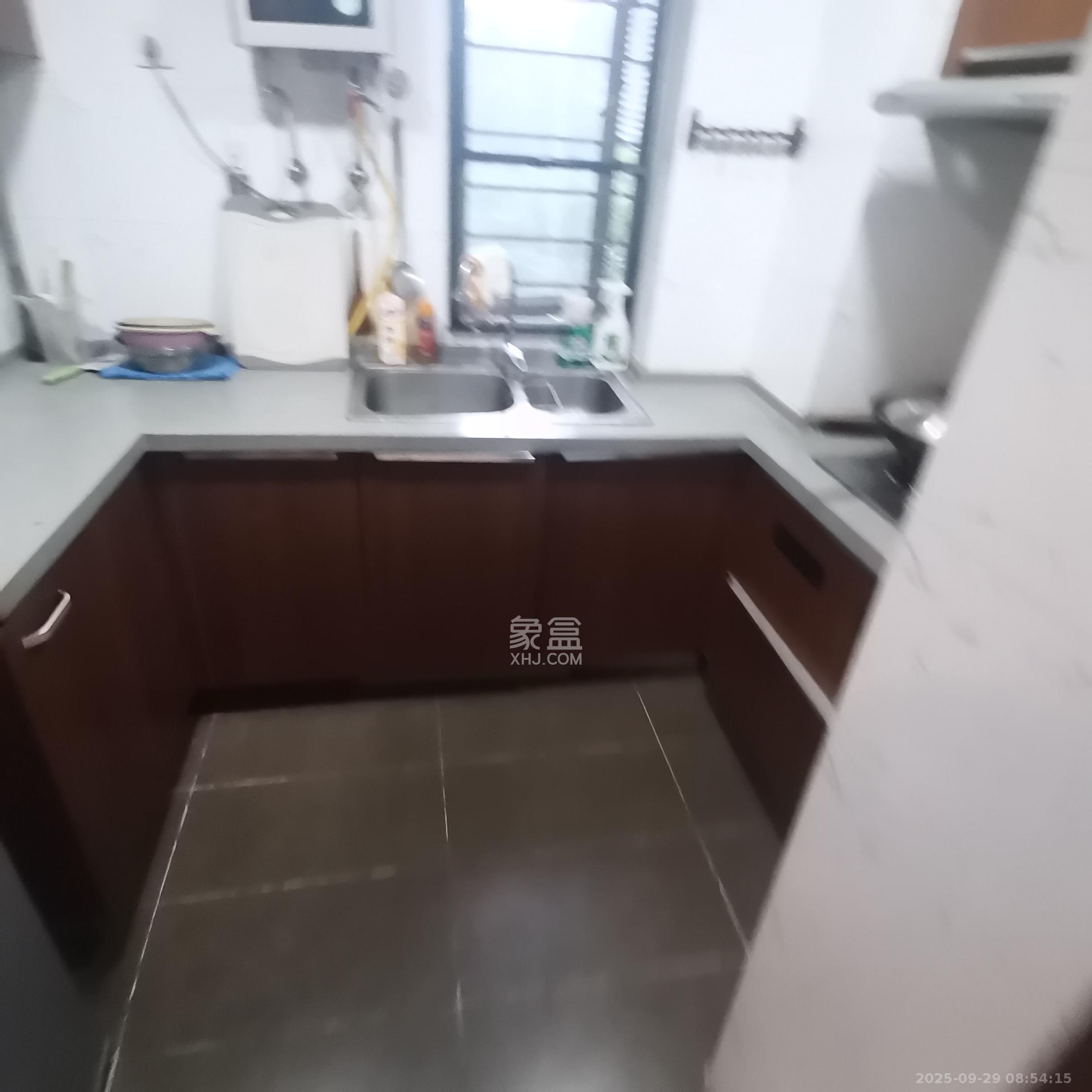 万科金域华府二期  2室2厅1卫    2100.0元/月 万科金域华府二期  2室2厅1卫    2100.0元/月室内图