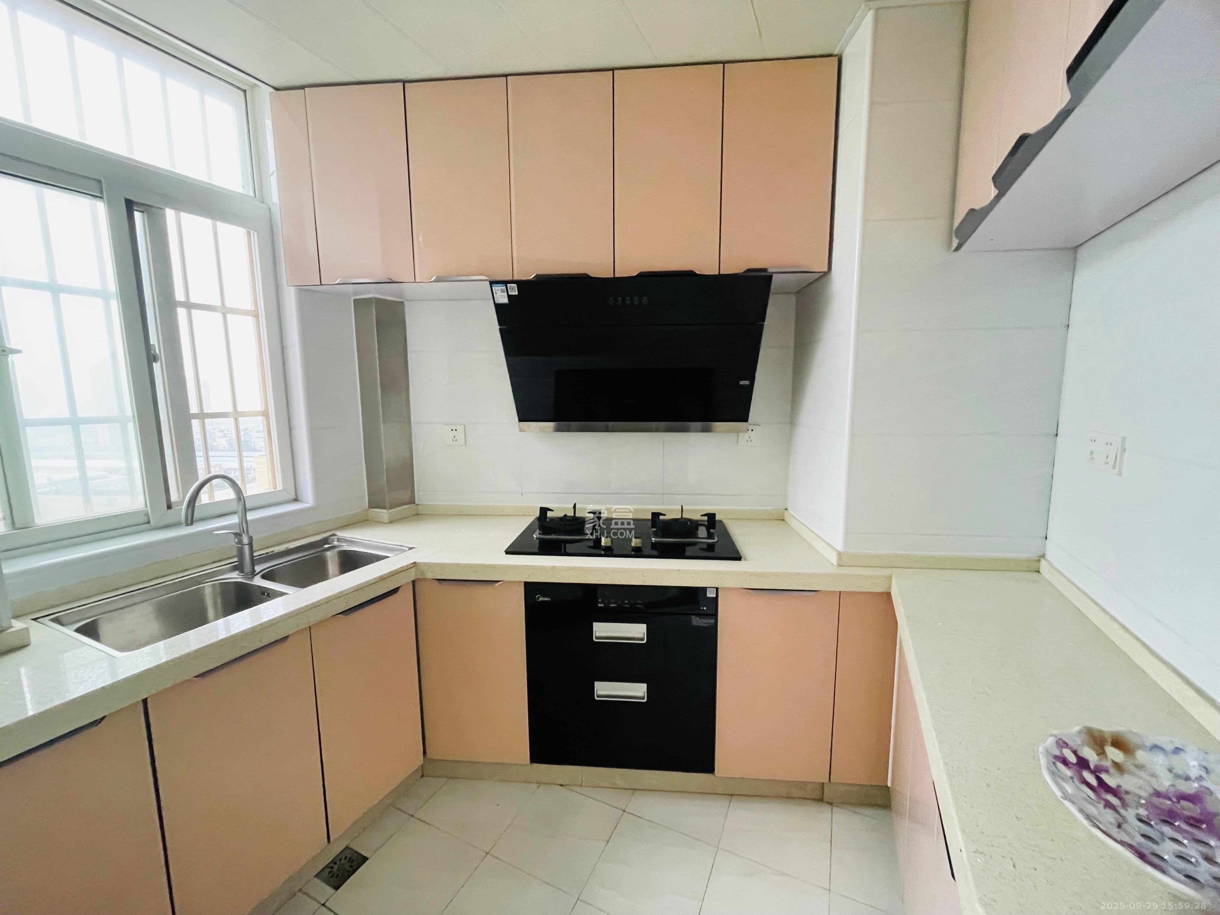 筑梦园 1室0厅0卫 2000.0元/月 筑梦园 1室0厅0卫 2000.0元/月室内图