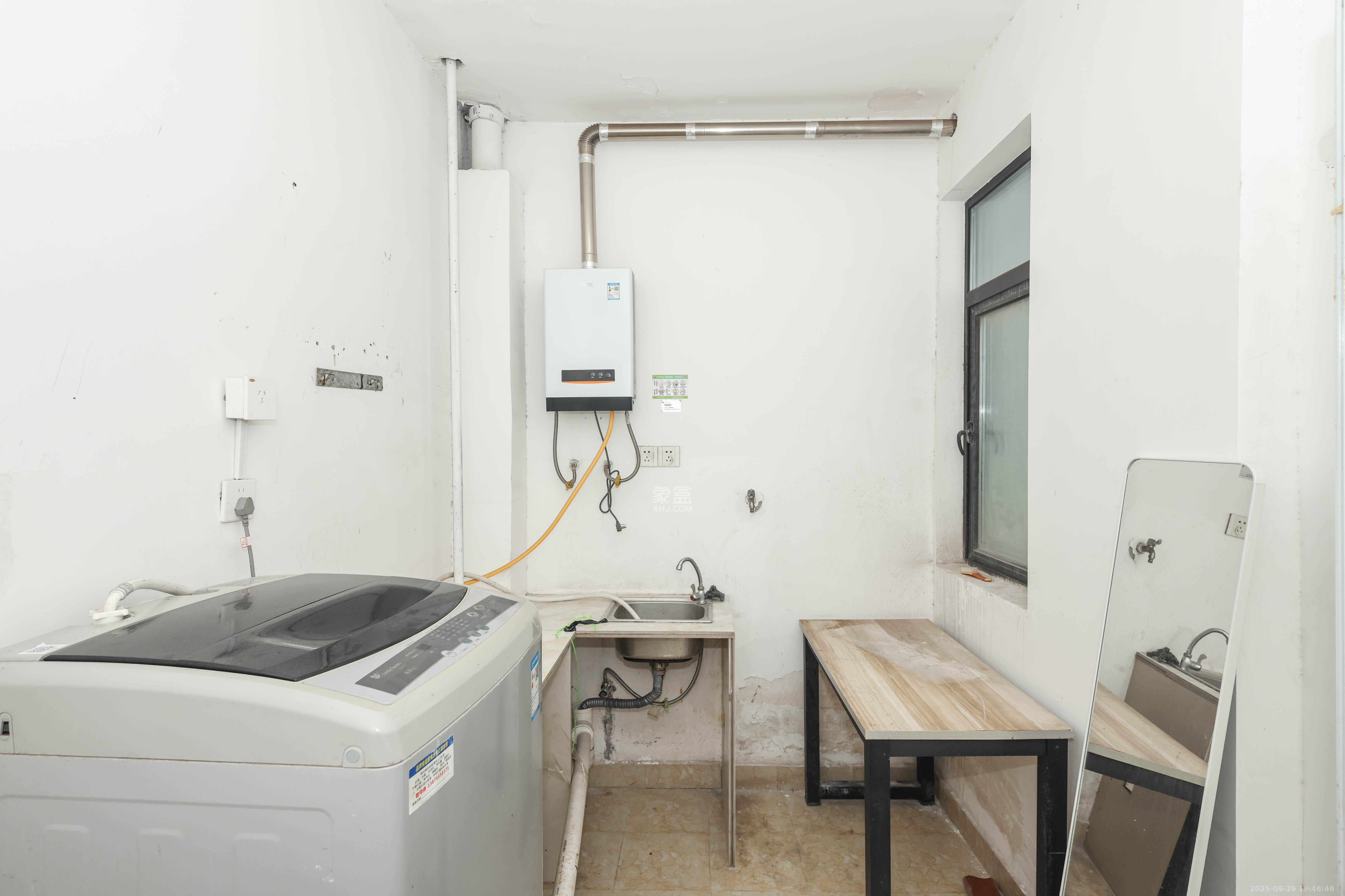 天元涉外景园B区 3室2厅2卫 78.0万 天元涉外景园B区 3室2厅2卫 78.0万厨房