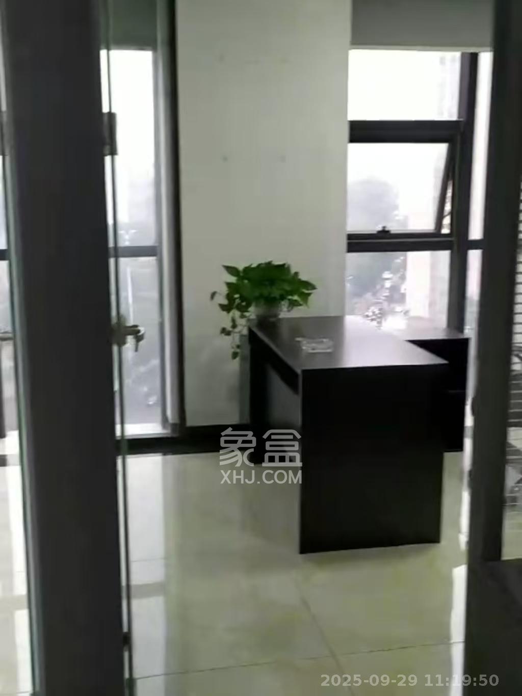 万坤图财富广场 2室1厅1卫 3400.0元/月 万坤图财富广场 2室1厅1卫 3400.0元/月室内图