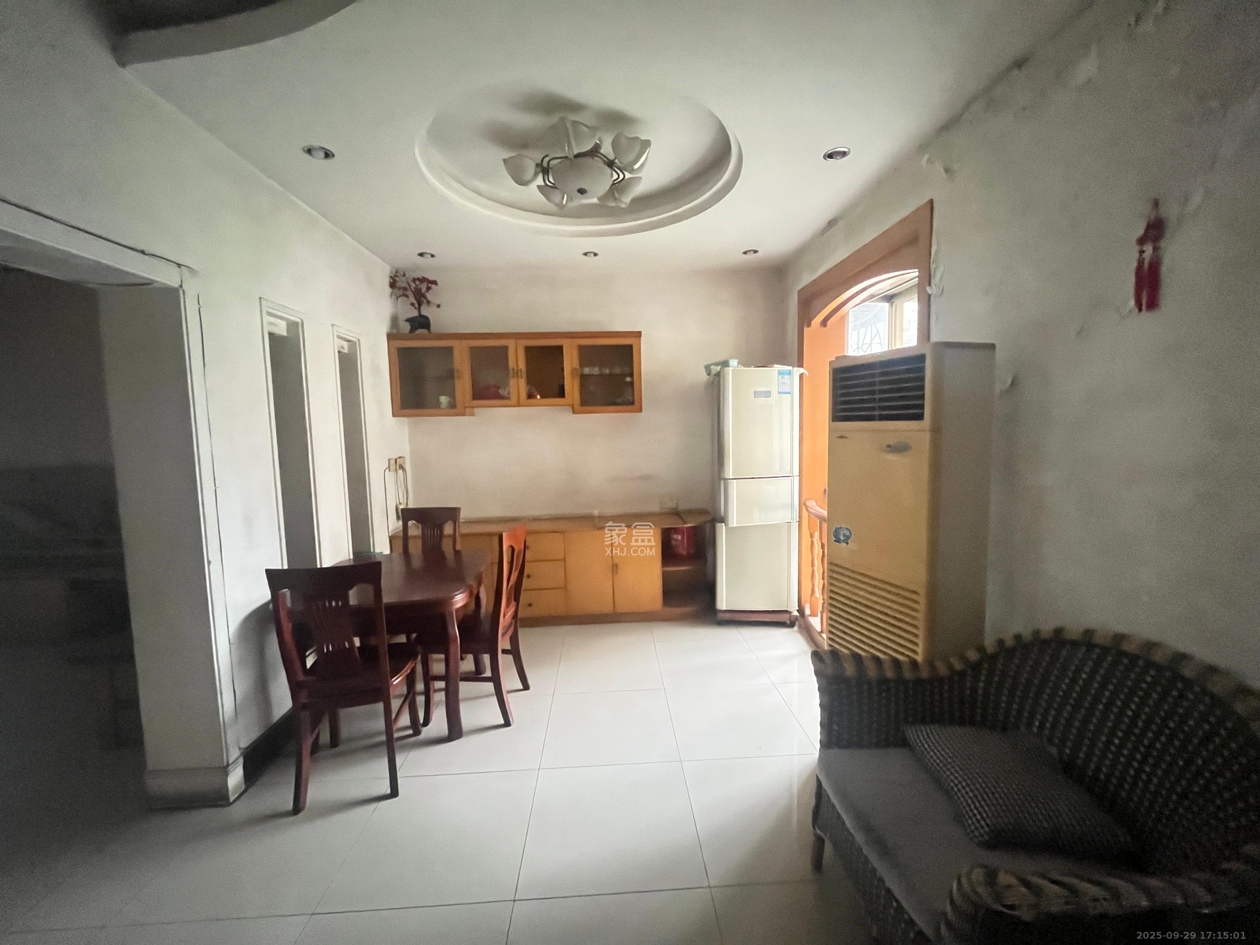 交通设计院(伍家岭)  3室2厅1卫    1500.0元/月 交通设计院(伍家岭)  3室2厅1卫    1500.0元/月