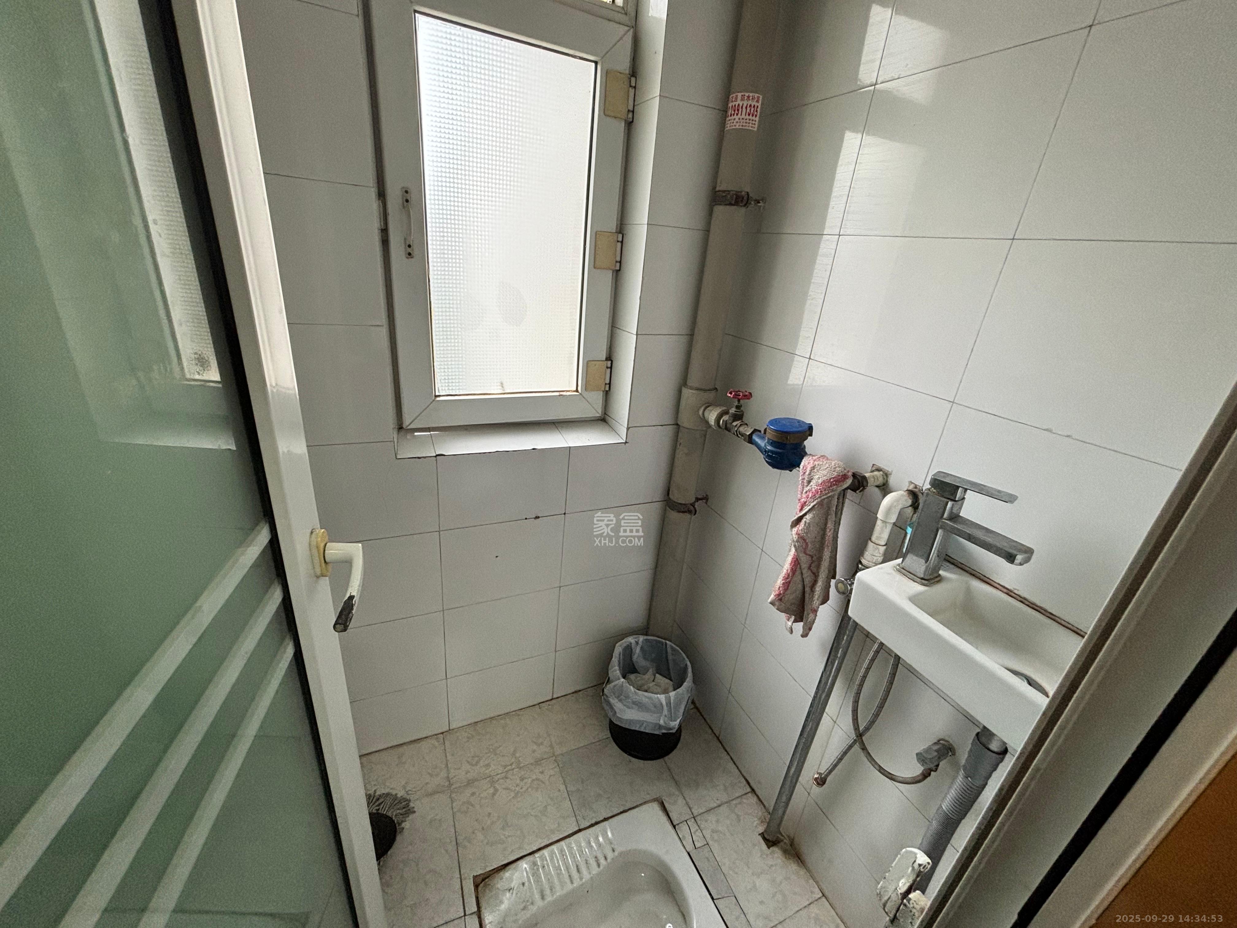 新世纪花苑 3室1厅1卫 3500.0元/月 新世纪花苑 3室1厅1卫 3500.0元/月室内图