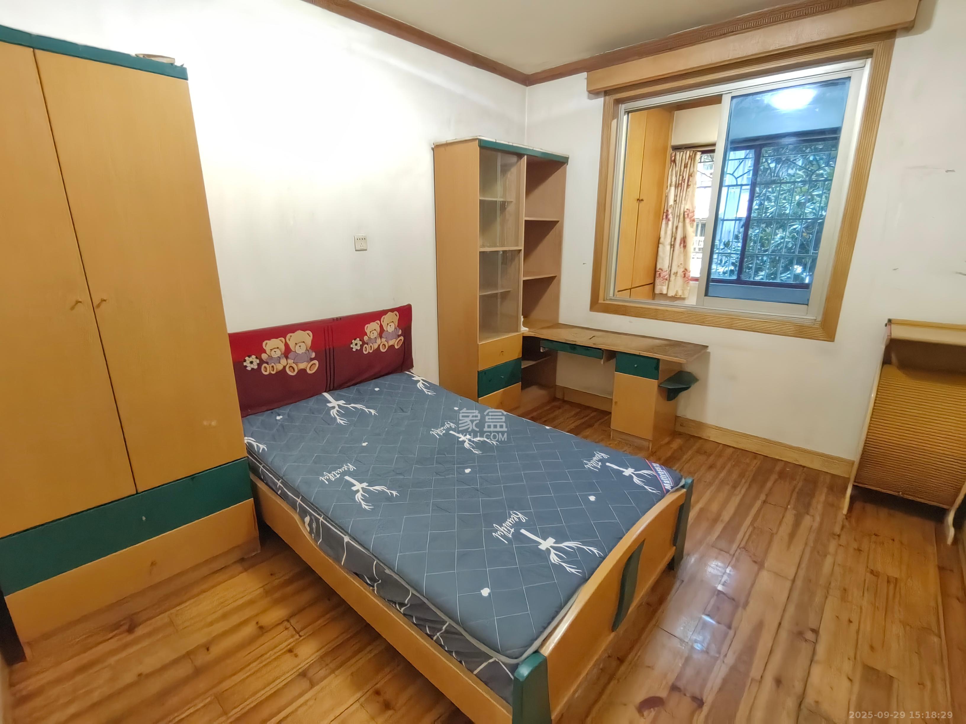 水泵厂宿舍  2室1厅1卫    1500.0元/月室内图