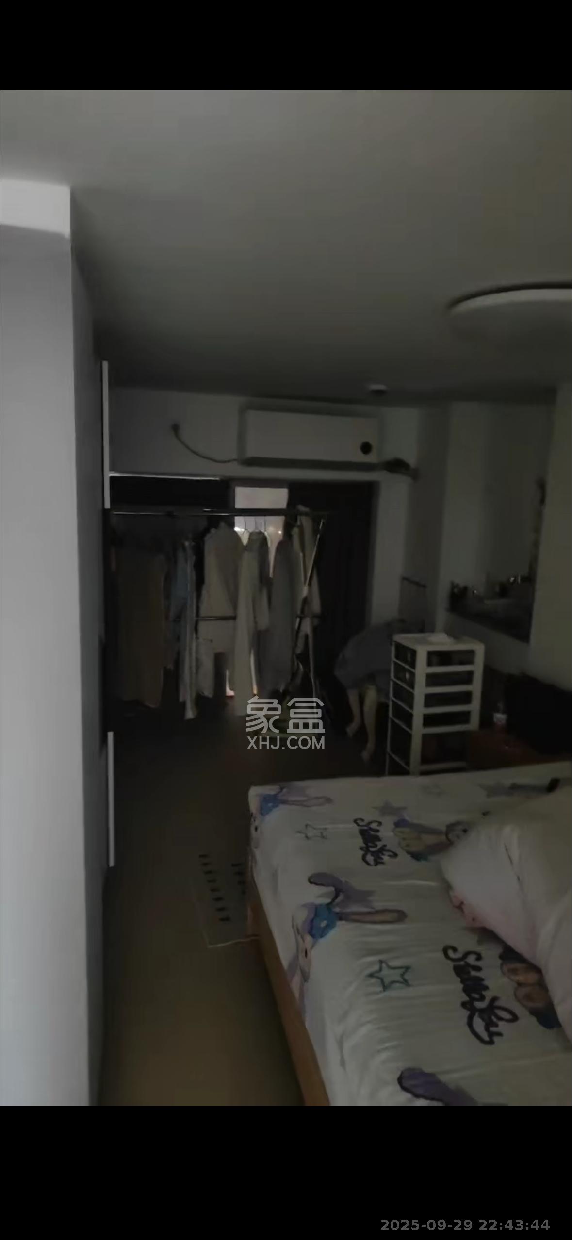 卓越伊景寓  1室0厅0卫    2200.0元/月室内图