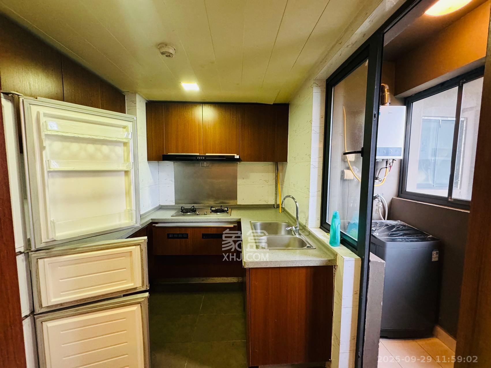 万科金域华府三四期 4室2厅2卫 3000.0元/月 万科金域华府三四期 4室2厅2卫 3000.0元/月室内图