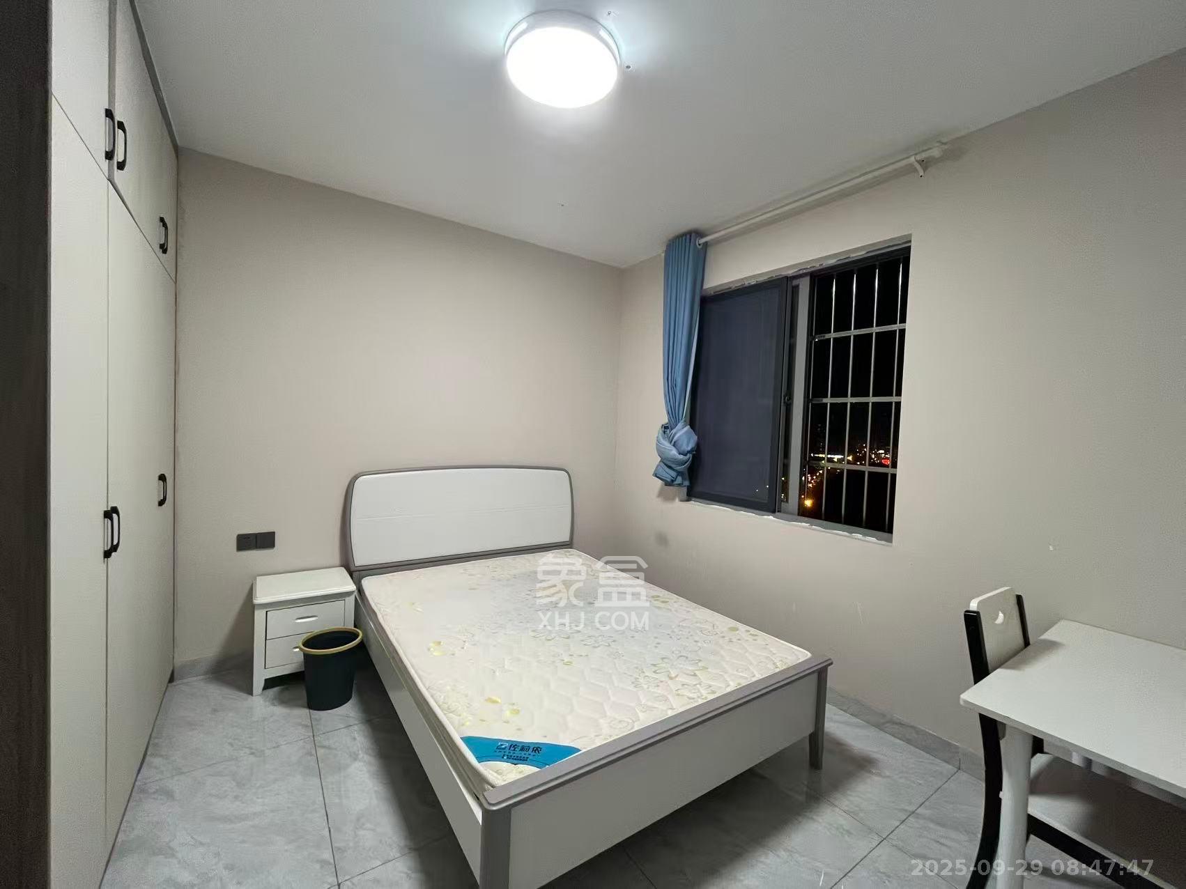 汇景豪庭  3室2厅2卫   3600.00元/月室内图