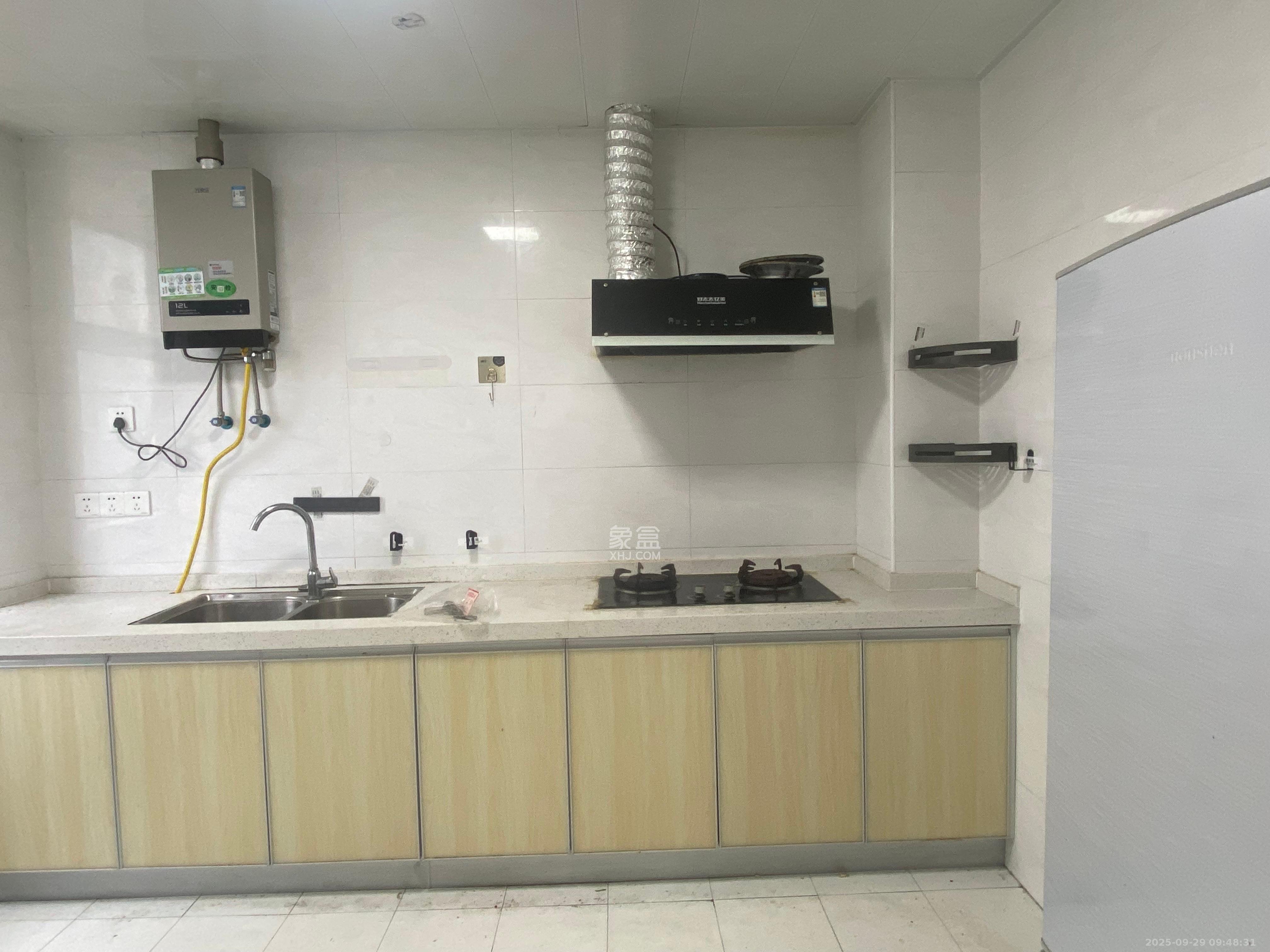 佳兆业云顶梅溪湖（佳兆业梅溪荟）  3室2厅2卫    3000.0元/月室内图