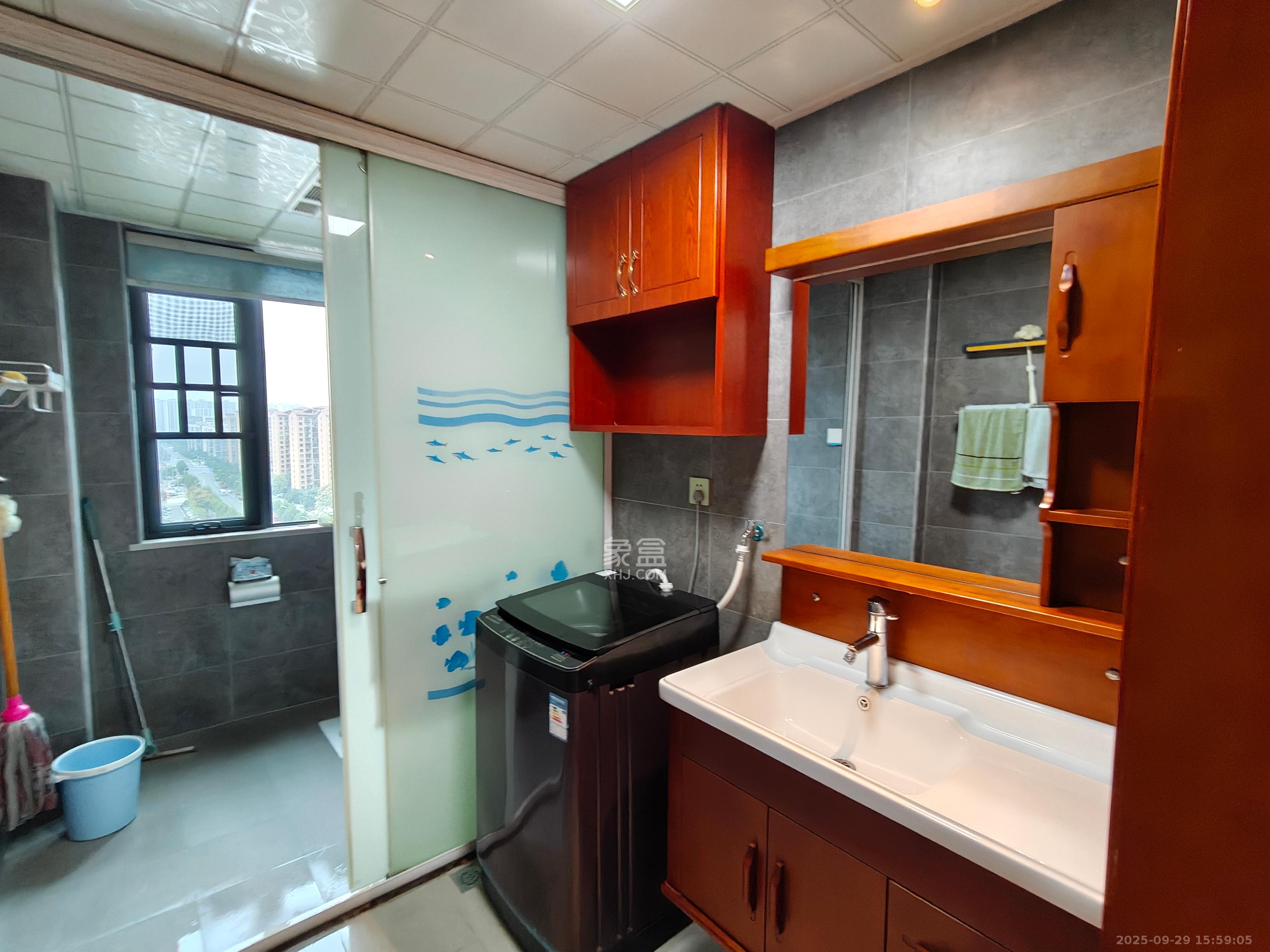 天悦和苑一期 3室2厅2卫 2500.0元/月 天悦和苑一期 3室2厅2卫 2500.0元/月室内图