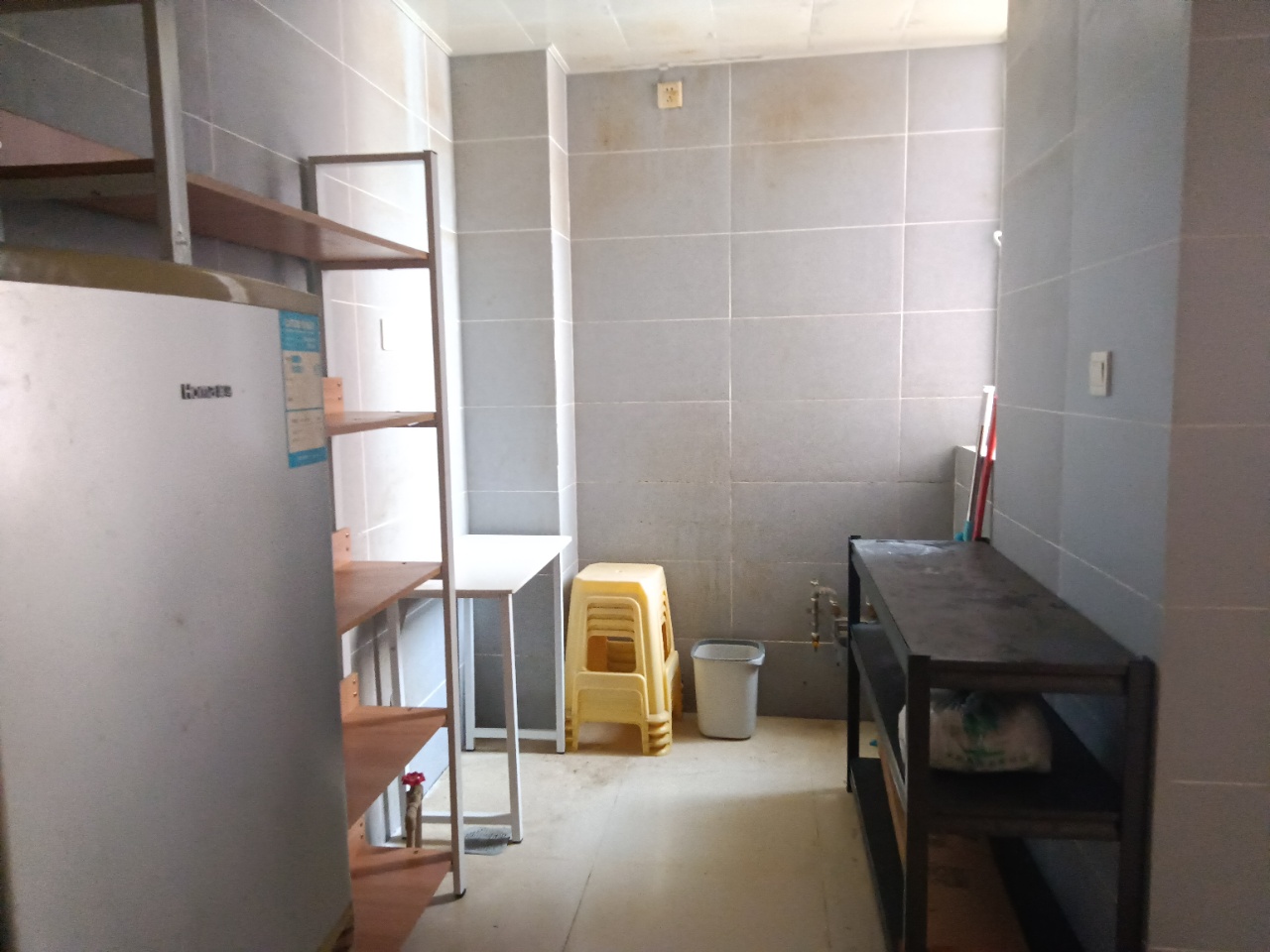 温州大厦 1室1厅1卫 1300.0元/月 温州大厦 1室1厅1卫 1300.0元/月室内图