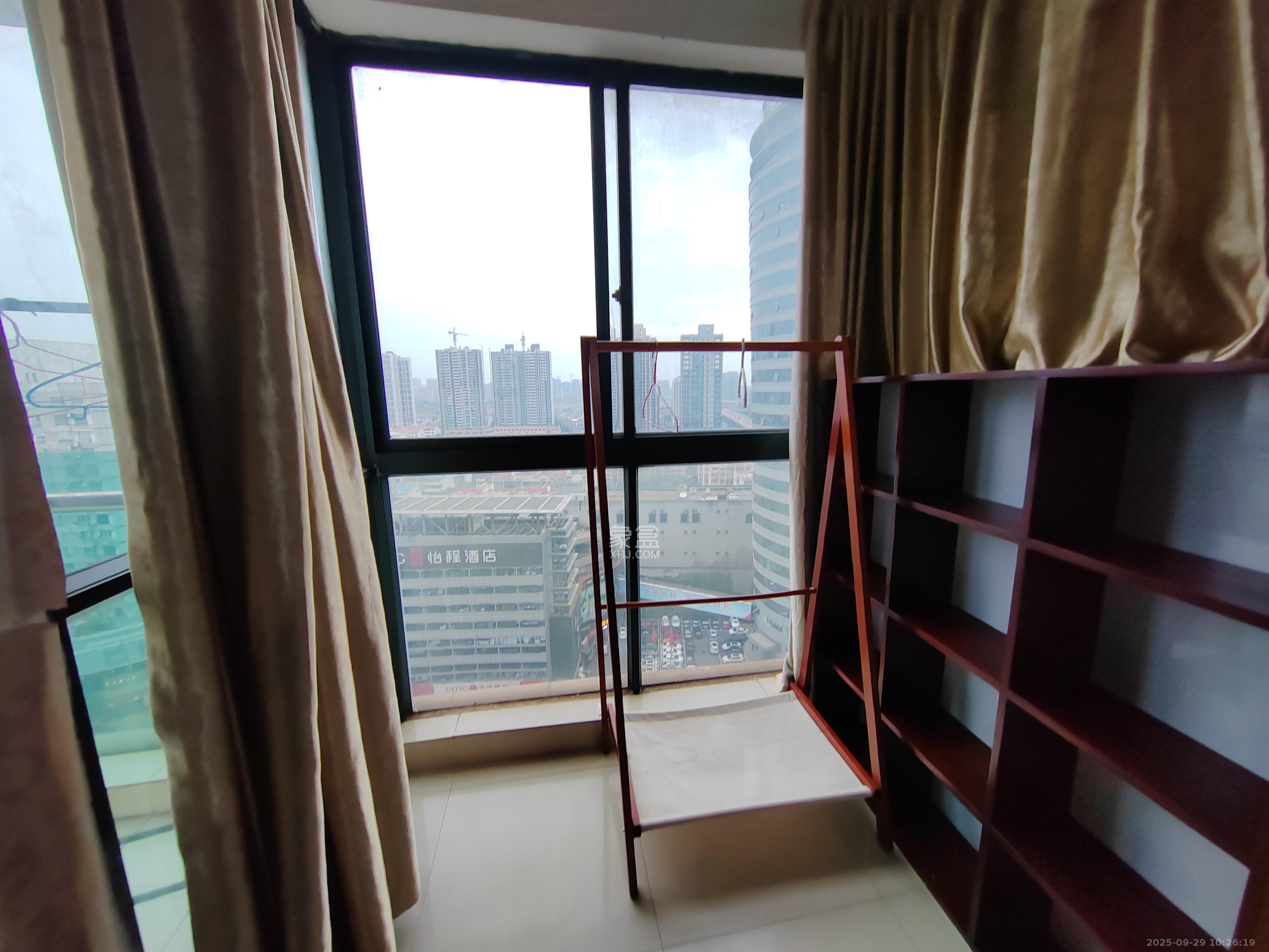 上东印象  1室1厅1卫    1200.0元/月室内图