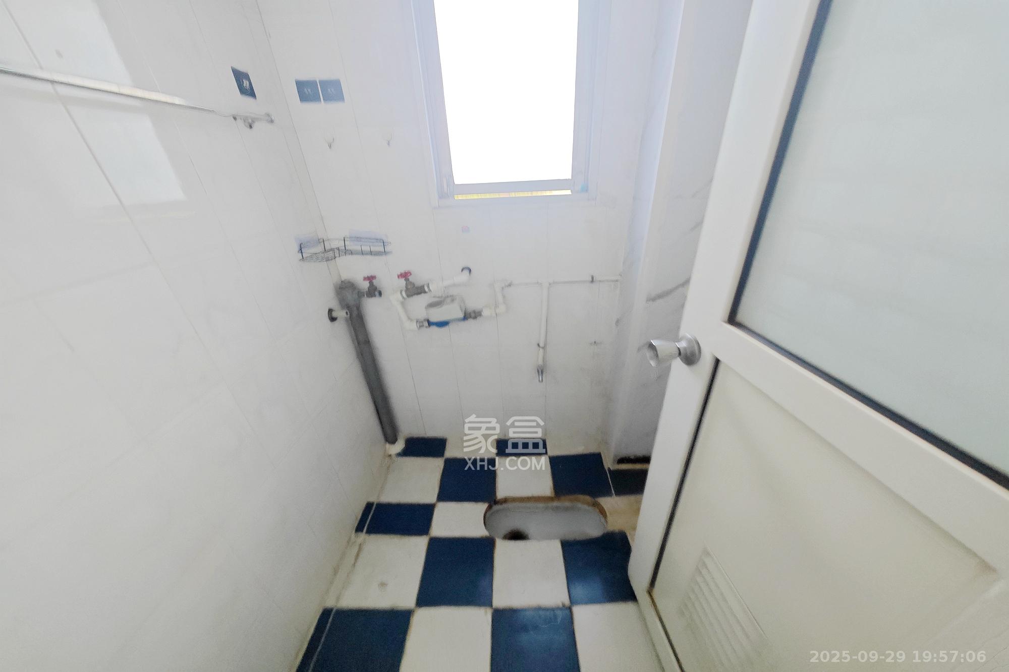 金沙园小区 2室2厅1卫 35.0万 金沙园小区 2室2厅1卫 35.0万其他