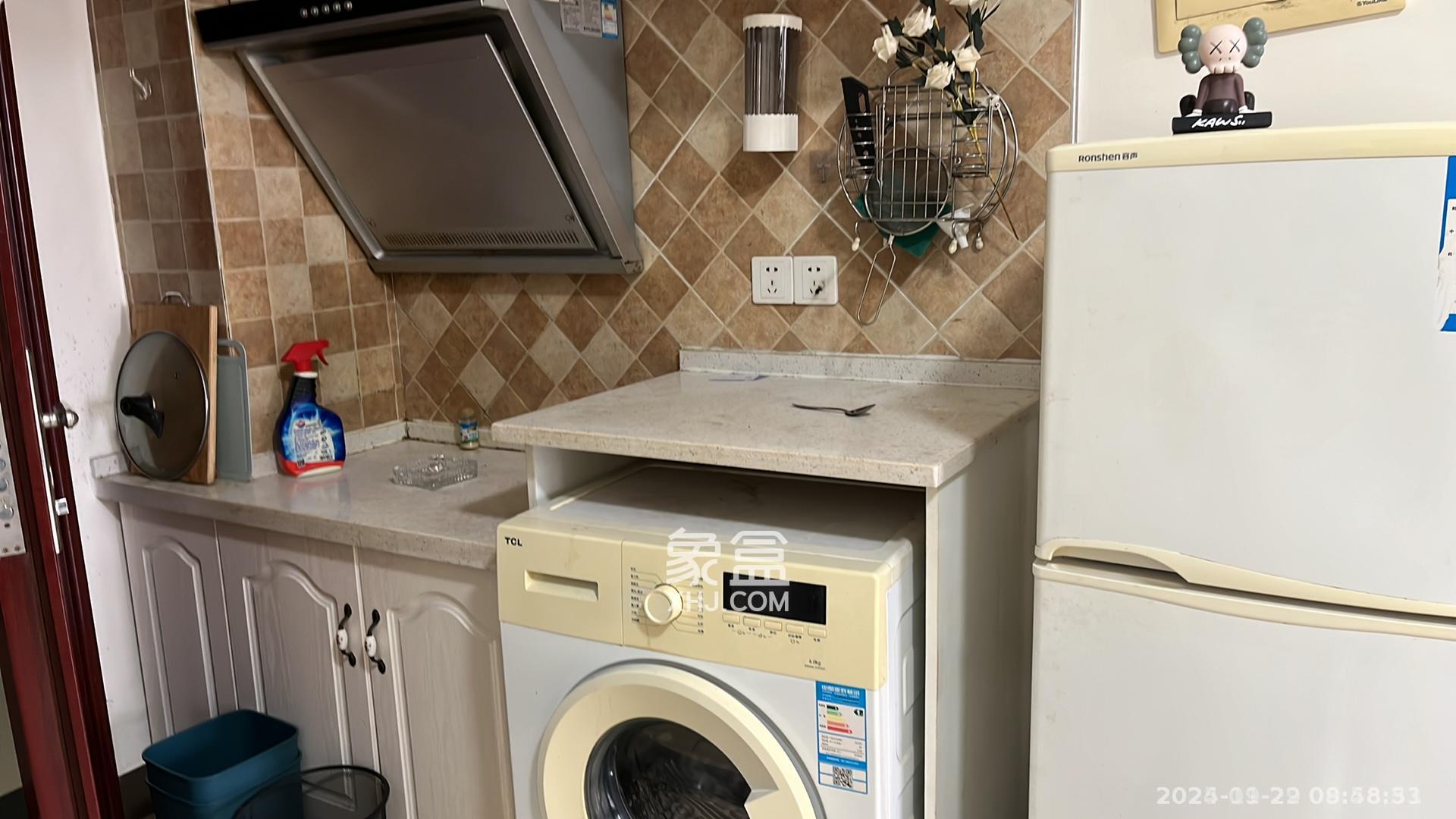 嘉汇公馆 1室1厅1卫 1300.0元/月 嘉汇公馆 1室1厅1卫 1300.0元/月室内图