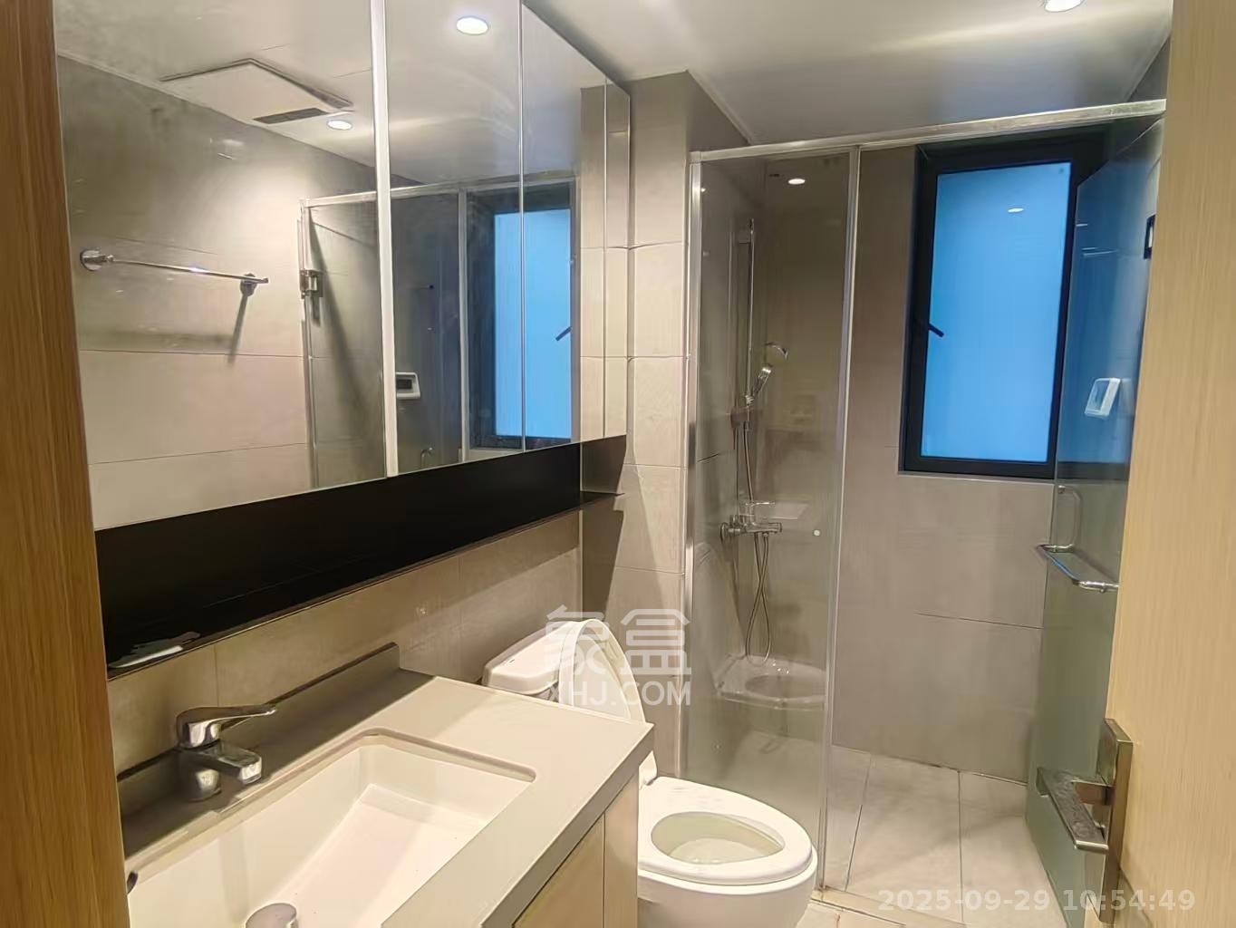 时代倾城.时代遇见 4室2厅2卫 2500.0元/月 时代倾城.时代遇见 4室2厅2卫 2500.0元/月室内图